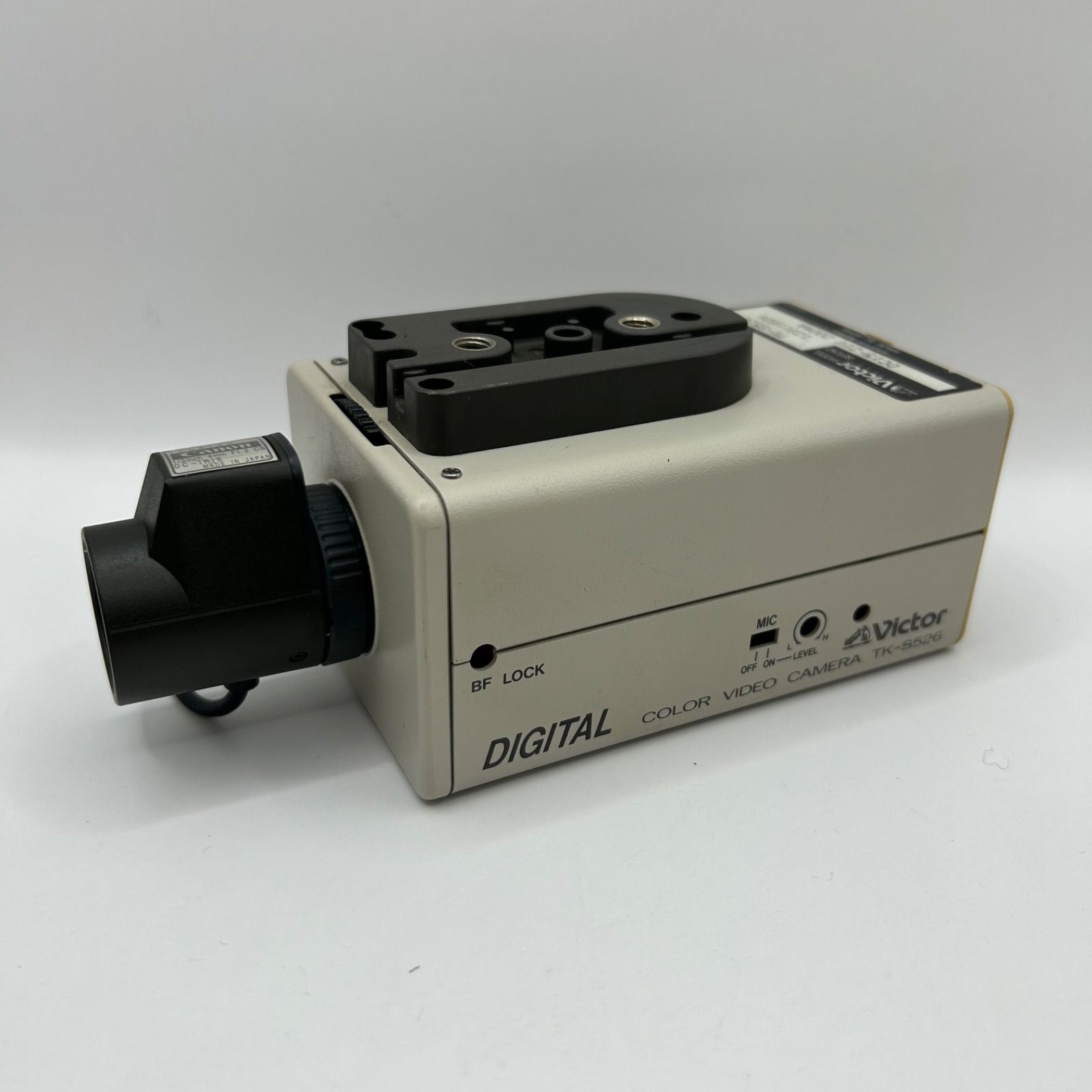 ジャンク品】victor DIGITAL COLOR VIDEO CAMERA TK-S526 ビクター