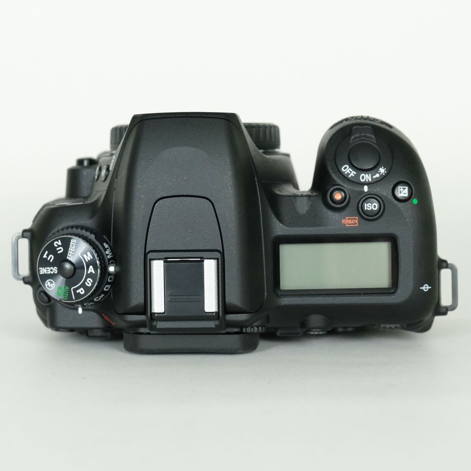 美品級 シャッター数3万9600回以下 Nikon D7500☆Wi-Fi搭載 美品級