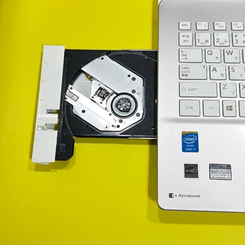 爆速Core i7☆美品☆dynabookノートパソコン☆メモリ8GB 新品SSD
