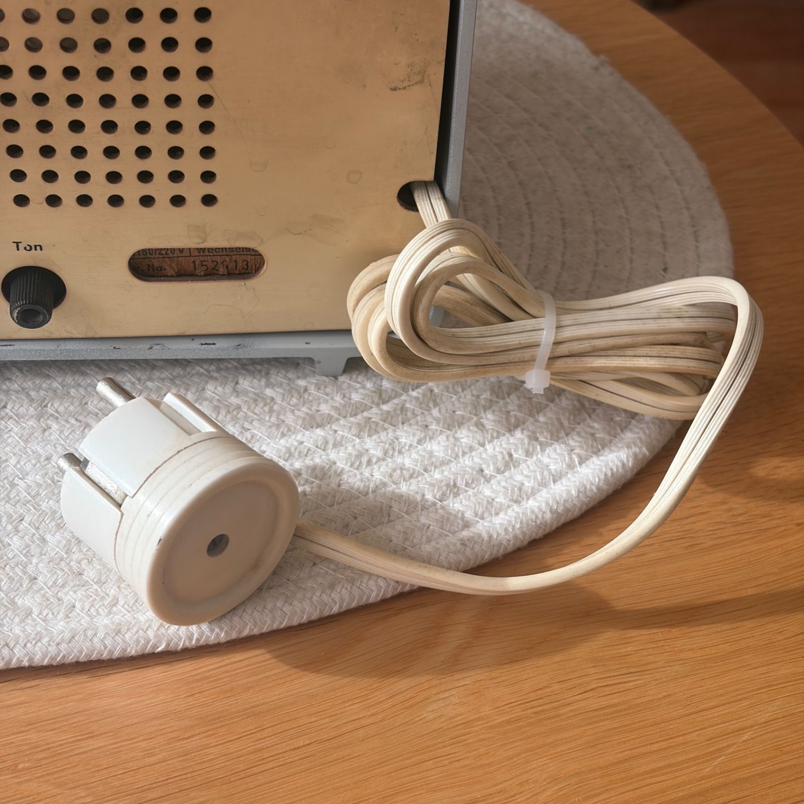 超希少！】BRAUN ブラウン 『SK2/2』真空管ラジオ 国内対応 オーディオ