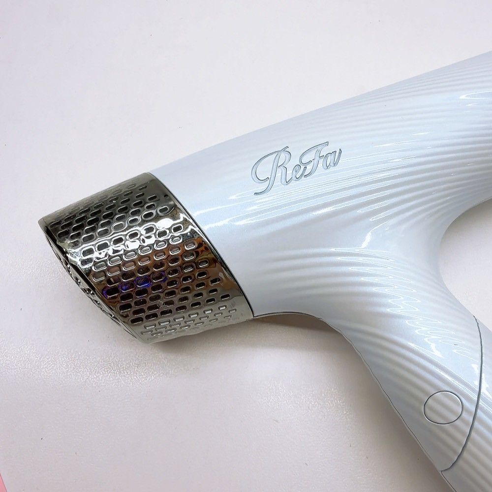 ほぼ未使用⭐️付属品完備》 Refa リファ ビューティック ドライヤー