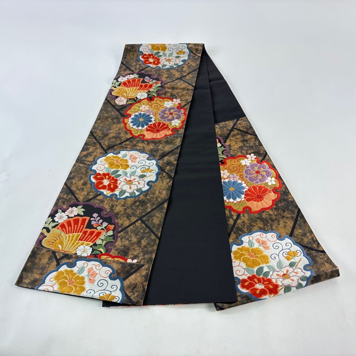 袋帯 秀品 引箔 雪輪桧垣文 花唐草 金糸 唐織 金茶 六通 正絹 【中古