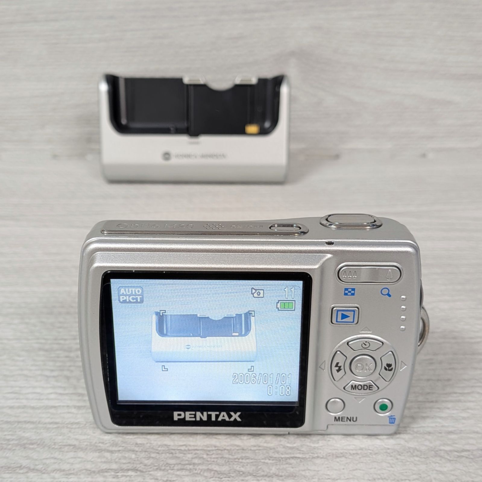 PENTAX ペンタックス Optio M20 シルバー 単3電池駆動 デジカメ