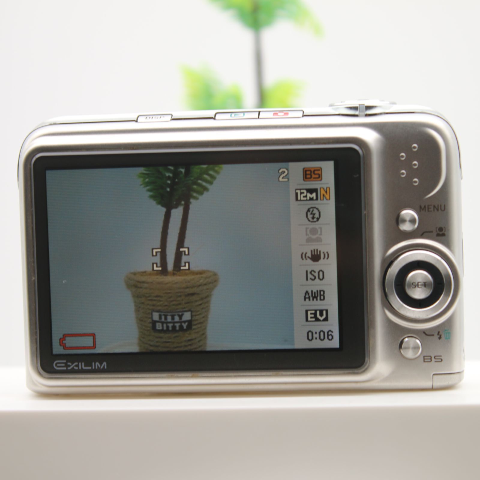 極上品】 CASIO EXILIM EX-Z1200 ZOOM シルバー デジタルカメラ