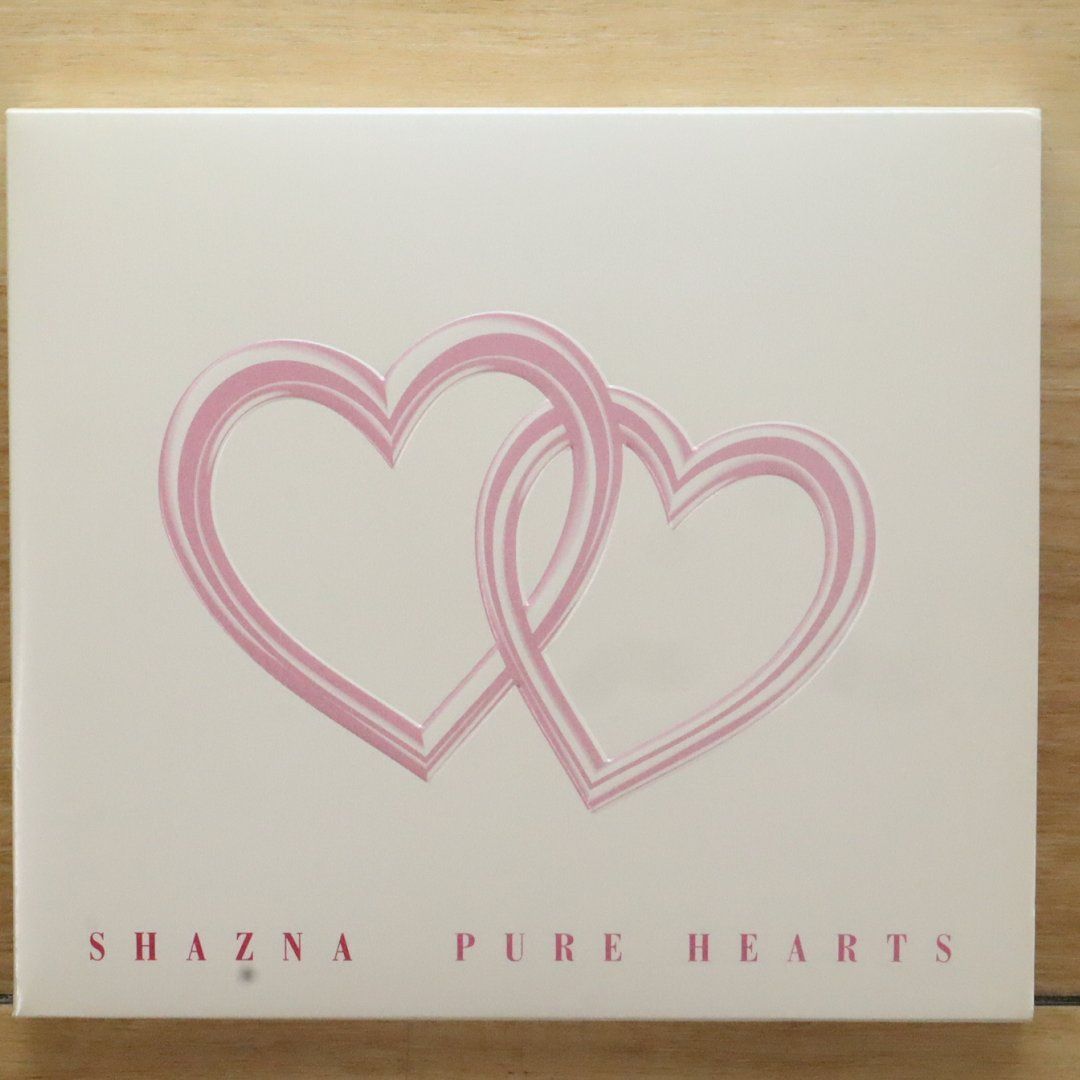 サイン入り she's CD2枚セット サイン入り she's CD2枚セット サイン