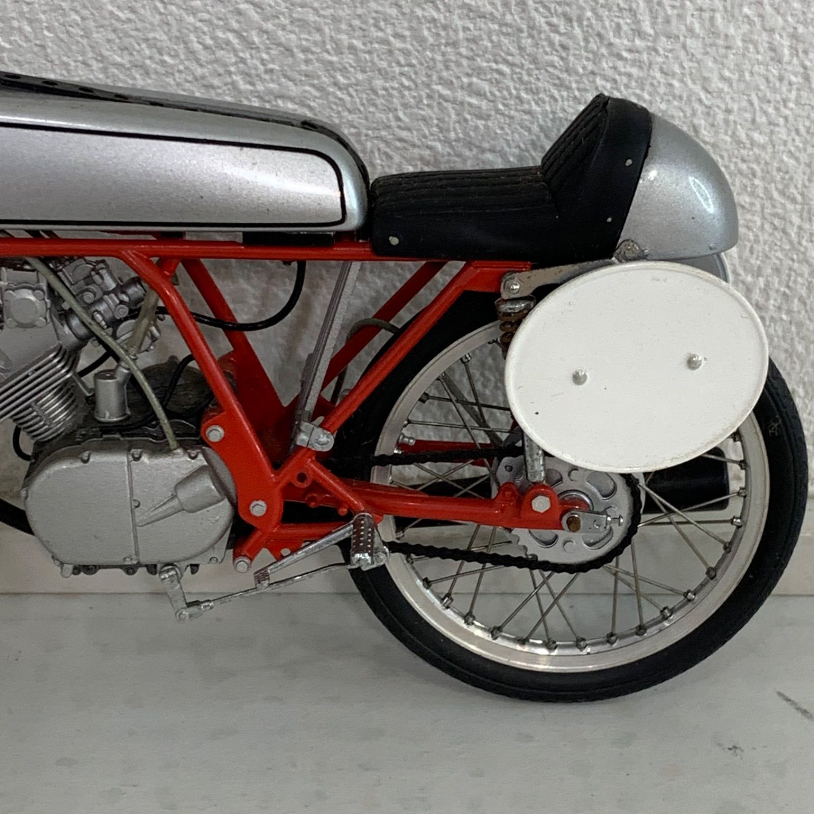 絶版・未展示＞EBBRO エブロ 1/10 Honda CR110 CUB RACING 1962 (RED