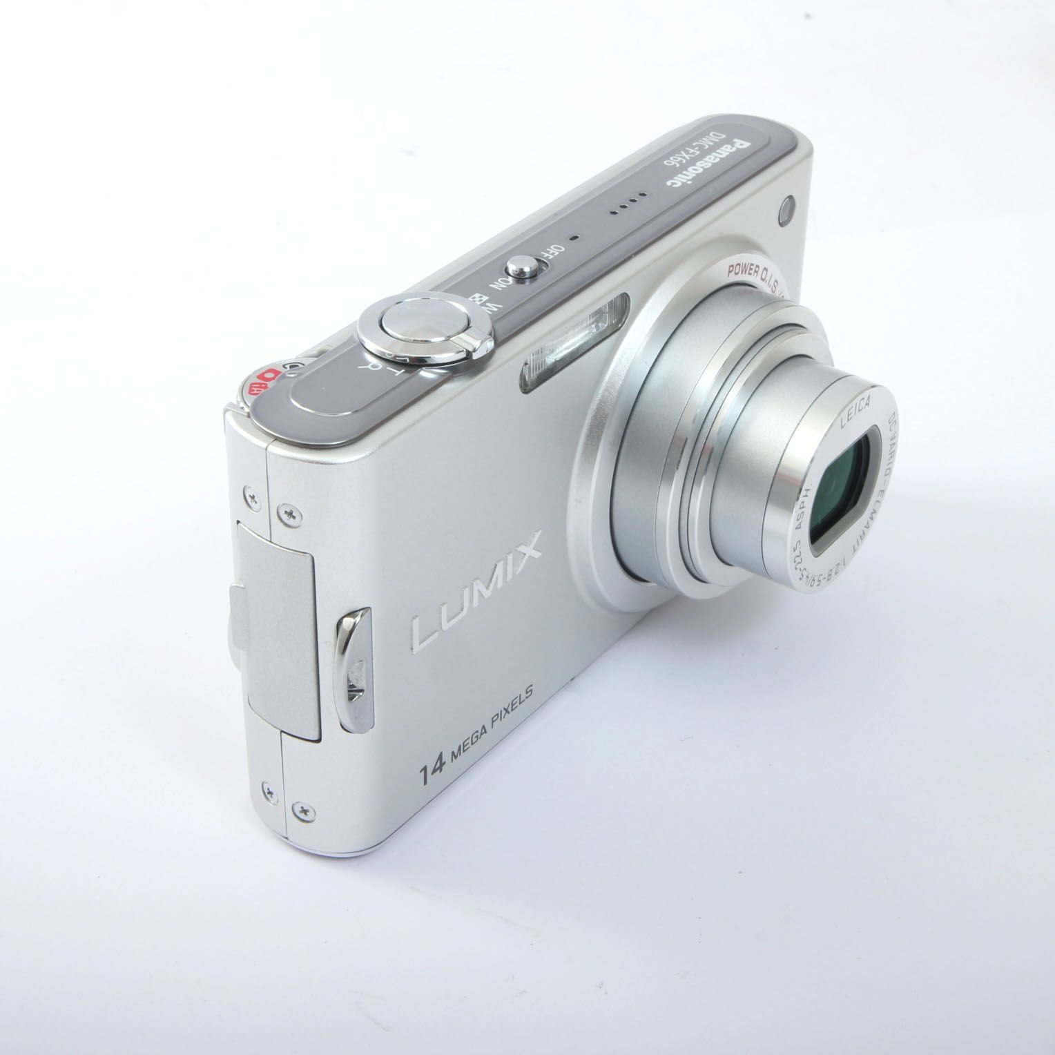 Panasonic Lumix F53 デジタルカメラ シルバー 概要 デジタルカメラ