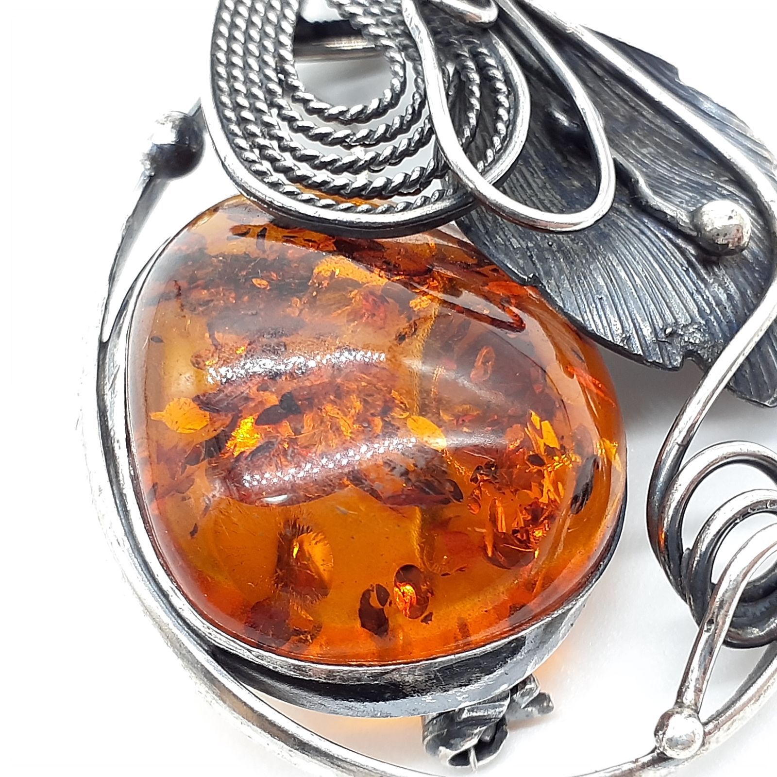 ブローチ SILVER 925 シルバー 琥珀 コハク アンバー ポーランド