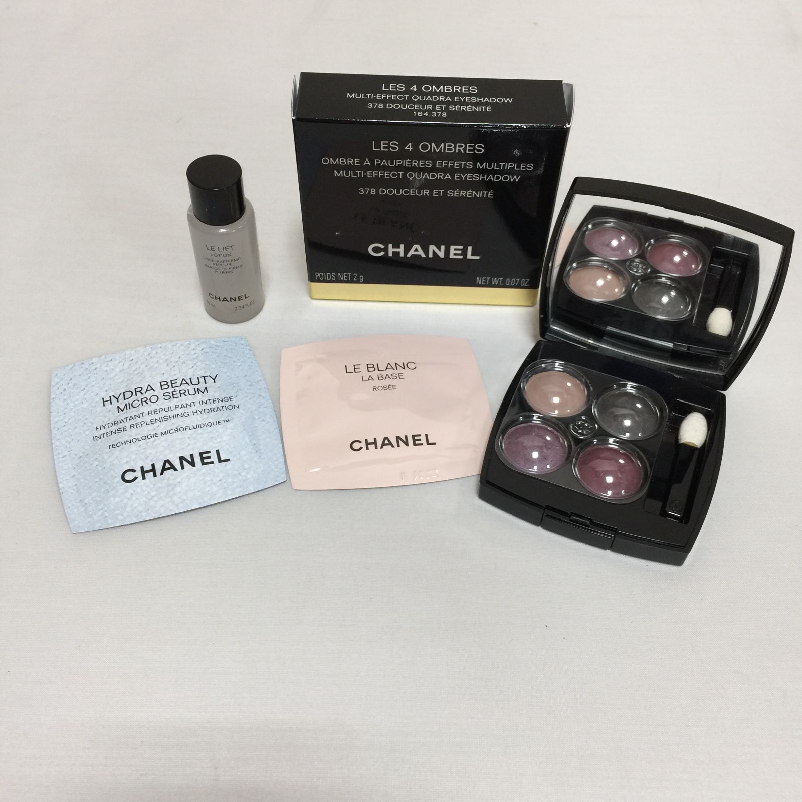 CHANEL レ キャトル オンブル 378 ドゥスール エ セレニテ (ME84-69