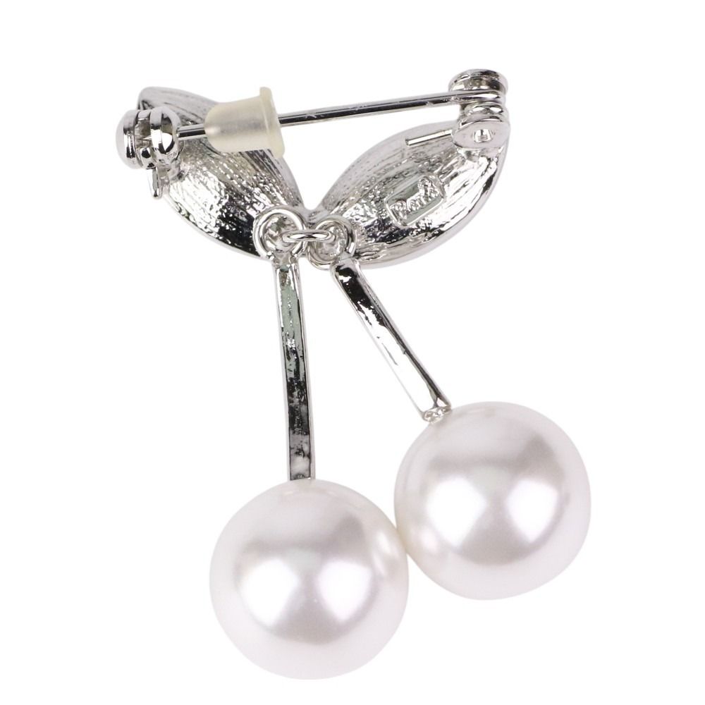 美品 Rene ルネ チェリー パール さくらんぼブローチ シルバーカラー