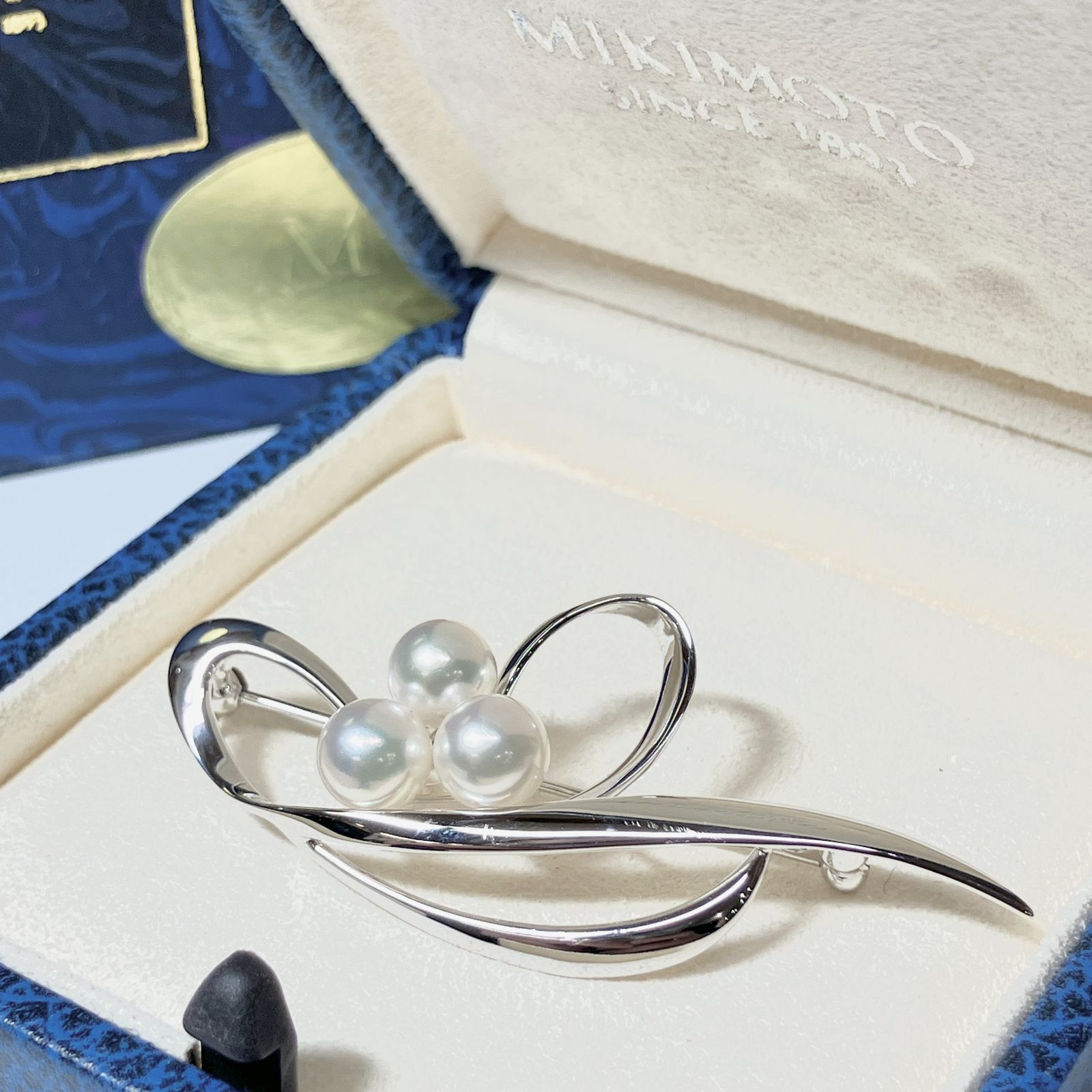 m001 T3 MIKIMOTO ミキモト パール 真珠 3連 ブローチ アクセサリー