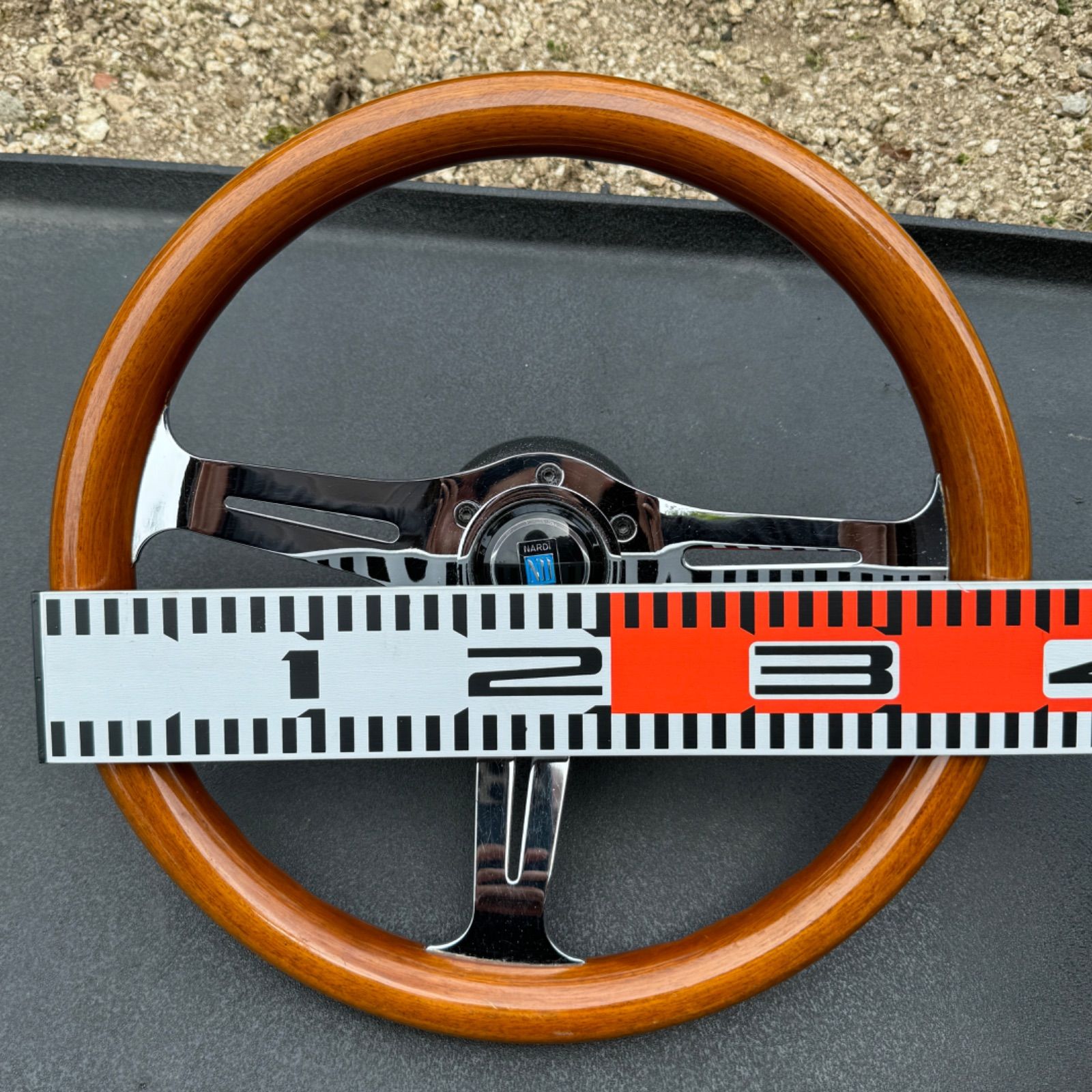 ウッドステアリング メーカー不明 中古品 ホーンボタン付き 旧車