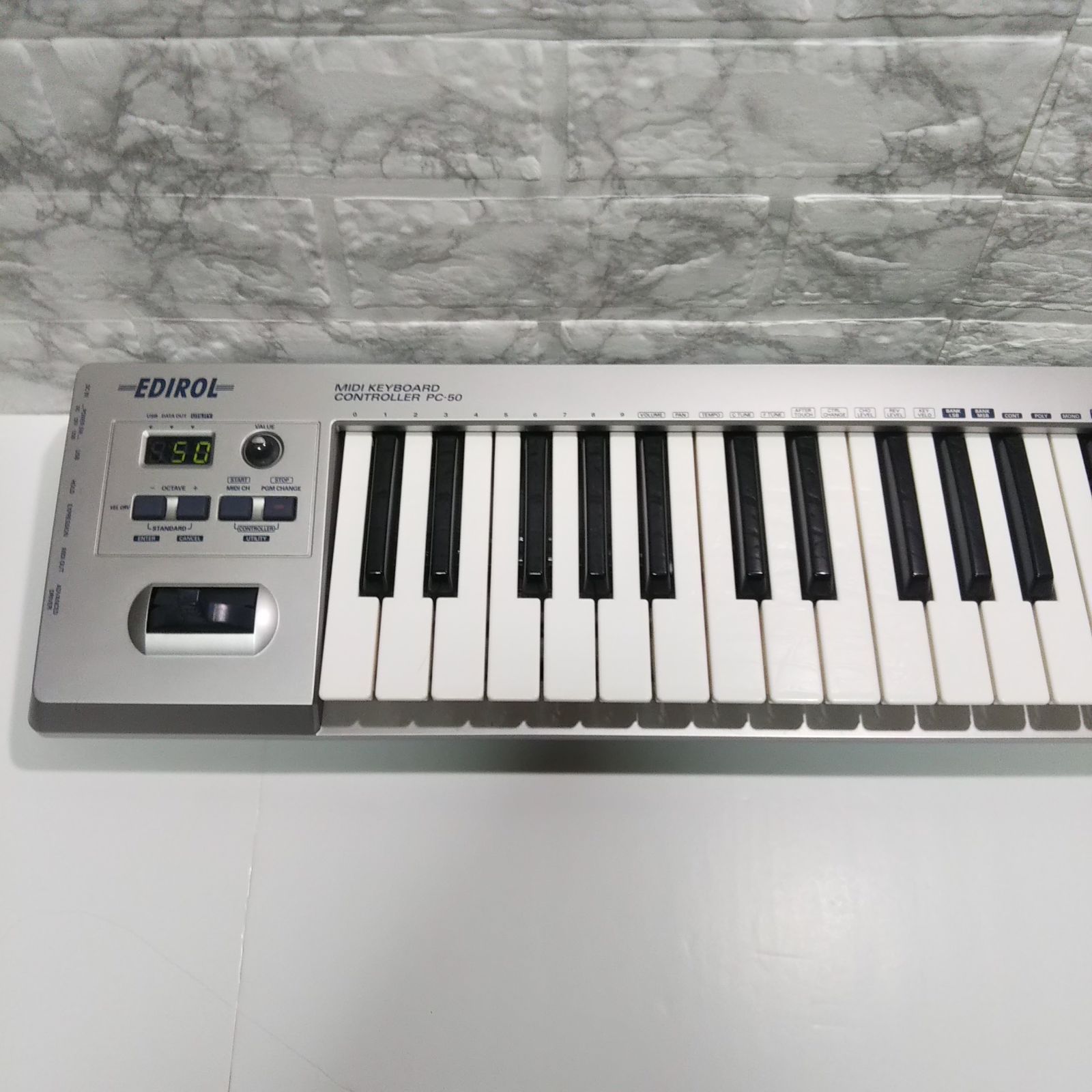 Roland MIDI Keyboard Controller EDIROL PC-50 USB MIDI標準