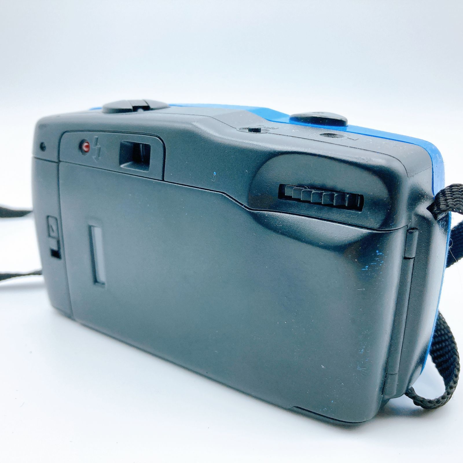 サンリオ ポチャッコ フィルムカメラ f=35mm キャラクターカメラ