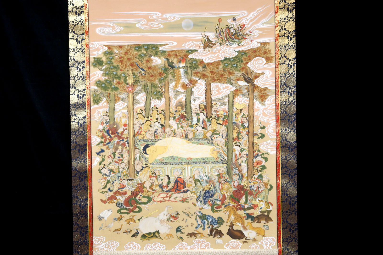 仏教美術 「釈迦涅槃図」肉筆紙本掛軸 曼荼羅 タンカ 共箱 仏教 時代