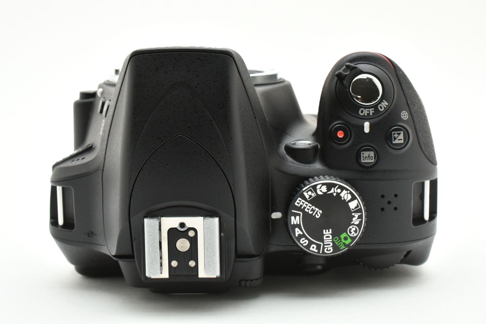 超美品 NIKON ニコン D3300 ショット枚数 196枚 M495 超美品 NIKON