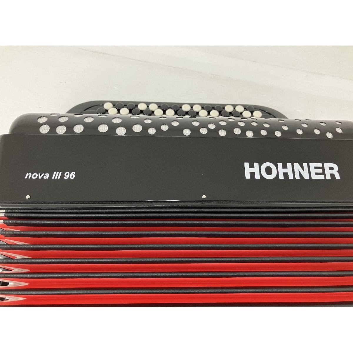 HOHNER nova III 96 クロマチック ボタン アコーディオン E♭ - B