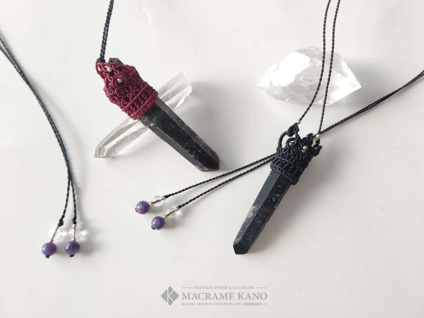 もののけ姫のペンダント（黒曜石じゃないver）｜石野@マクラメ