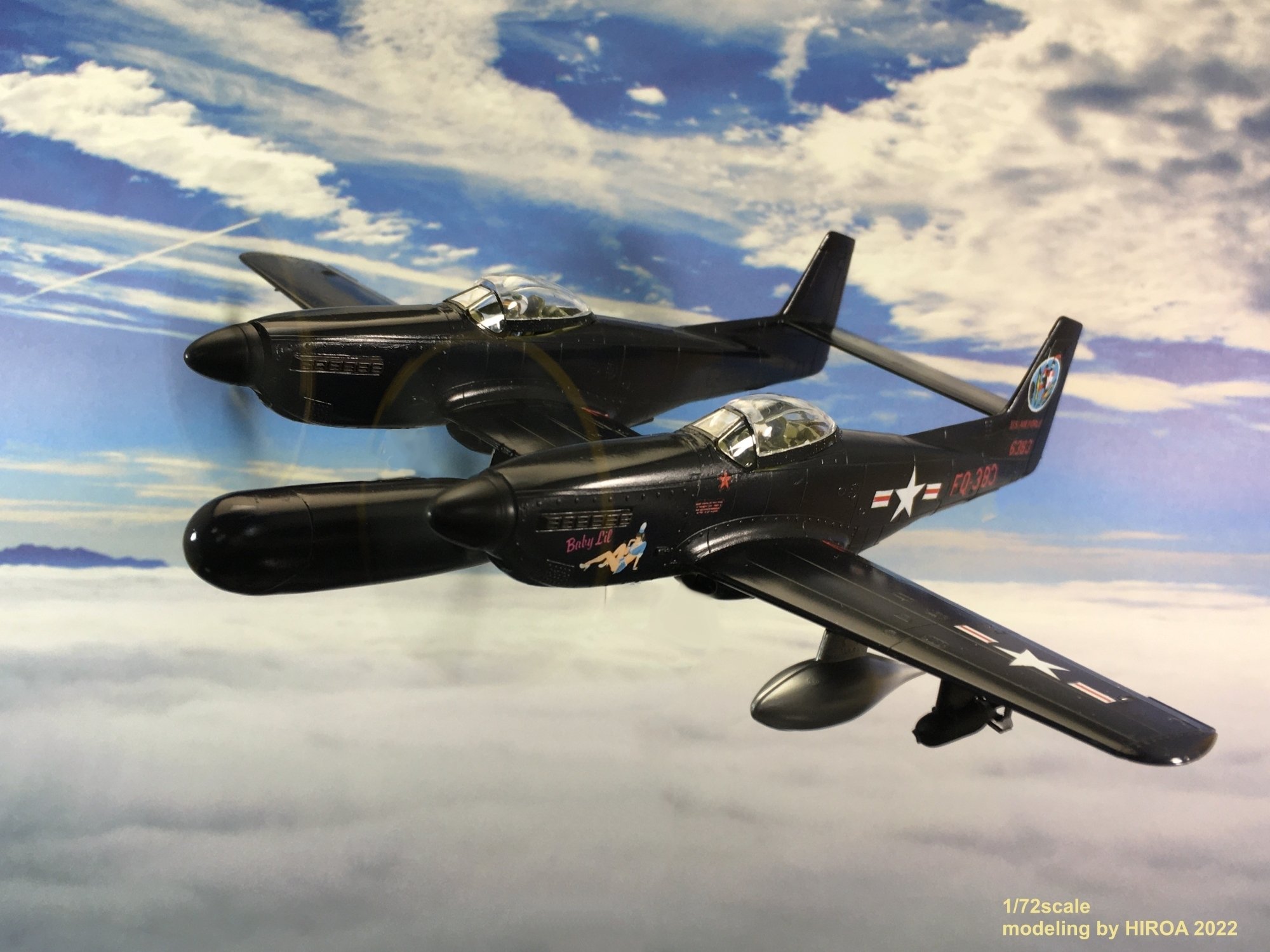 モノグラム 1/72 TWIN MUSTANG ツイン ムスタング F-82G (P-51×2≠102