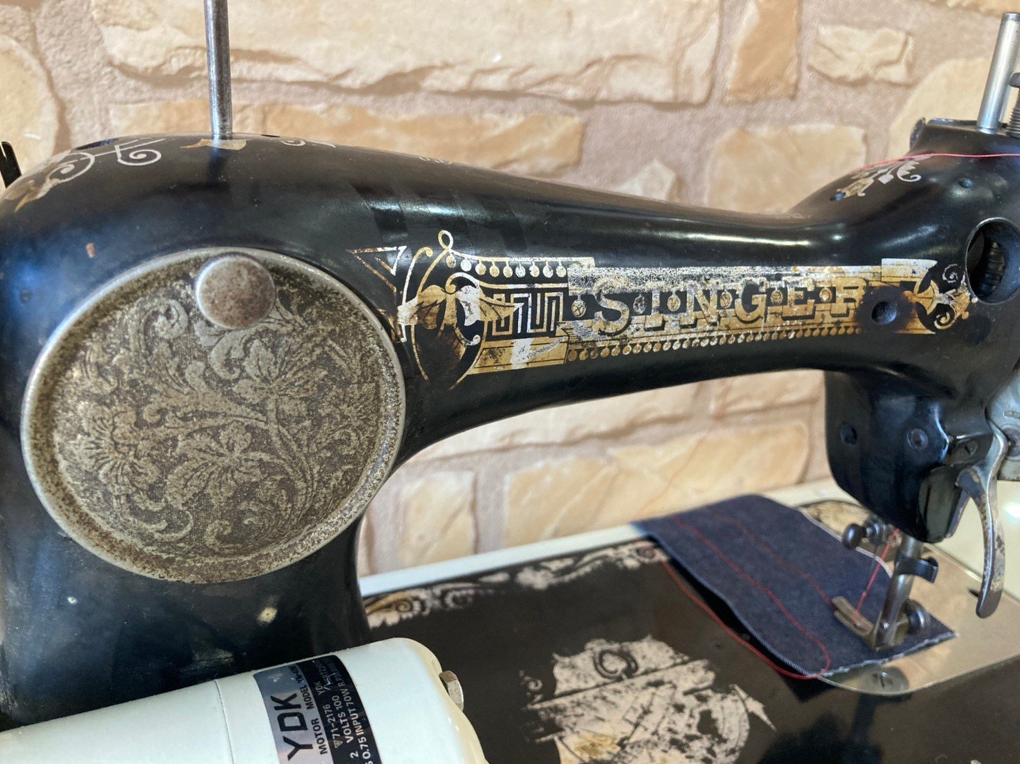 ミシン紹介】SINGER(シンガー)アンティークミシン スフィンクス柄