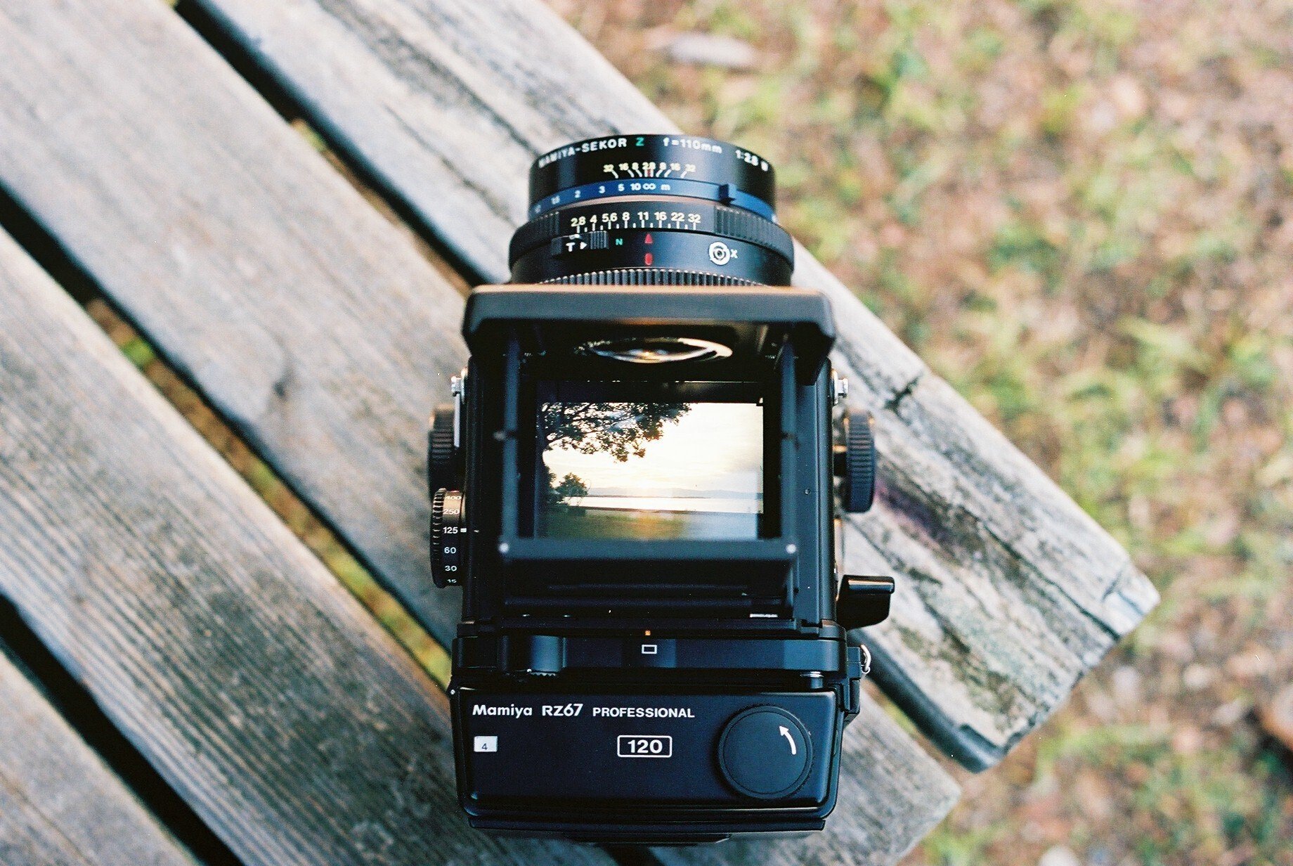 世界一わかりやすい Mamiya RZ 67 PRO II の使い方〜初めての一枚が