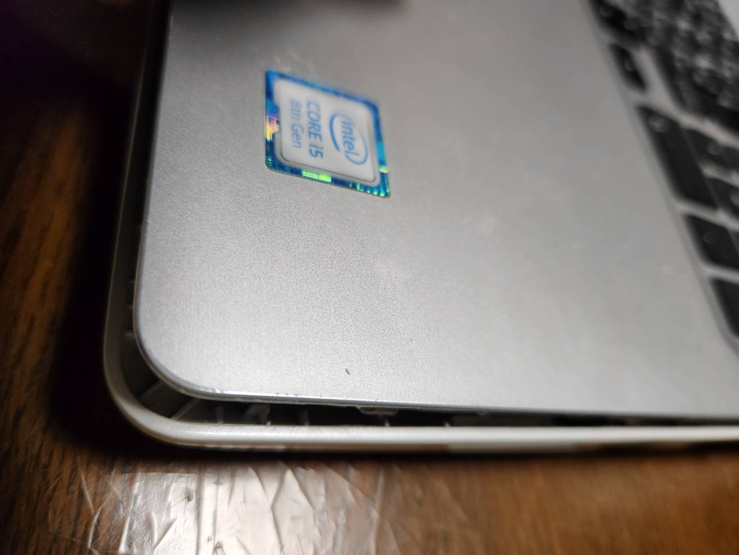 DELL Inspiron 5570(2017年発売)トラブルシューティング。パソコンが