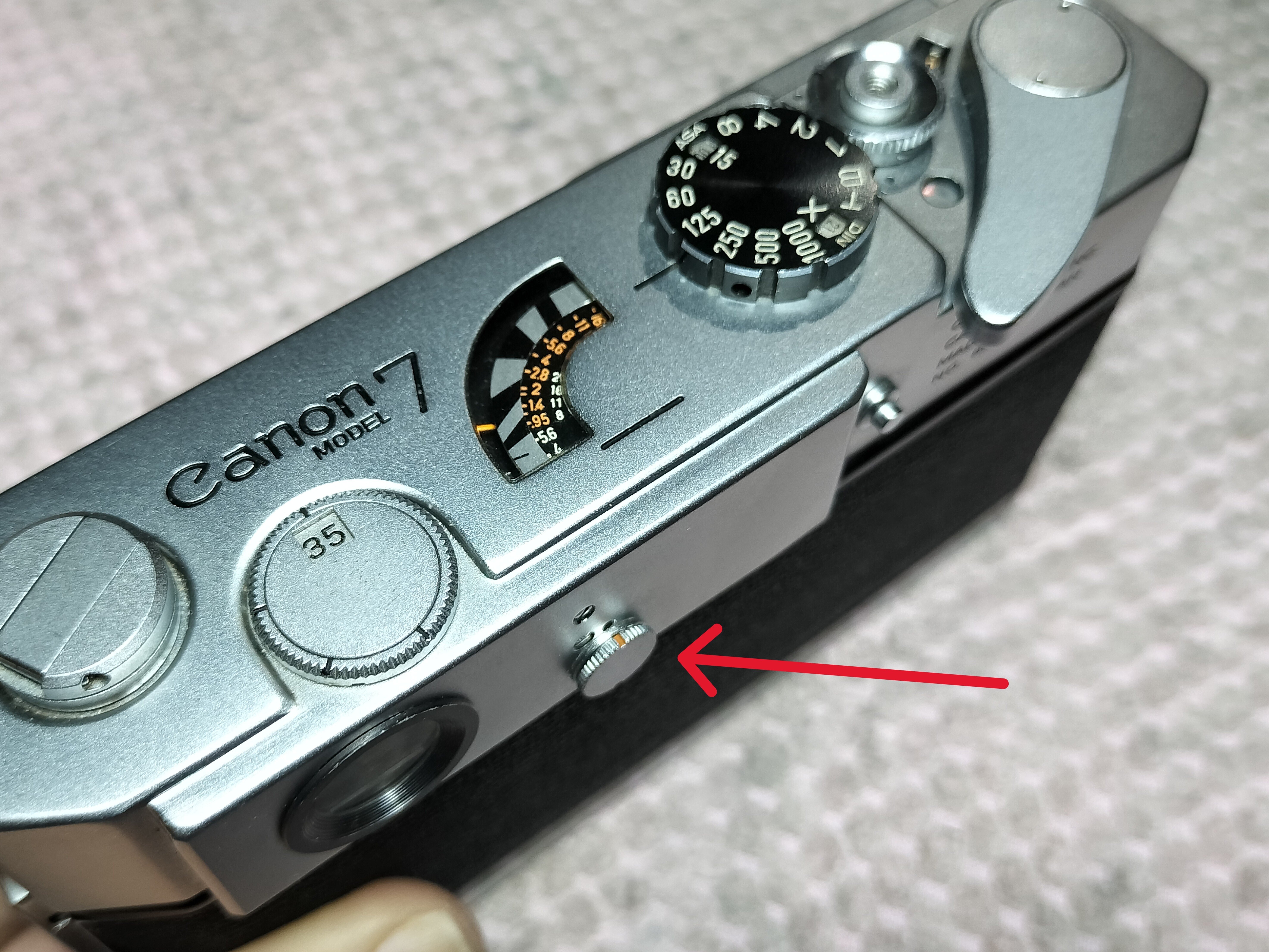 Canon 7 レンジファインダーの分解｜フィルムカメラ修理のアクアカメラ