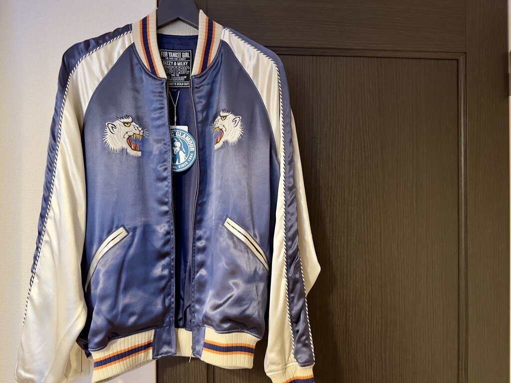 HYSTERIC GLAMOURの”スカジャン”をレビュー＆サイズ感紹介。｜斉藤さん。