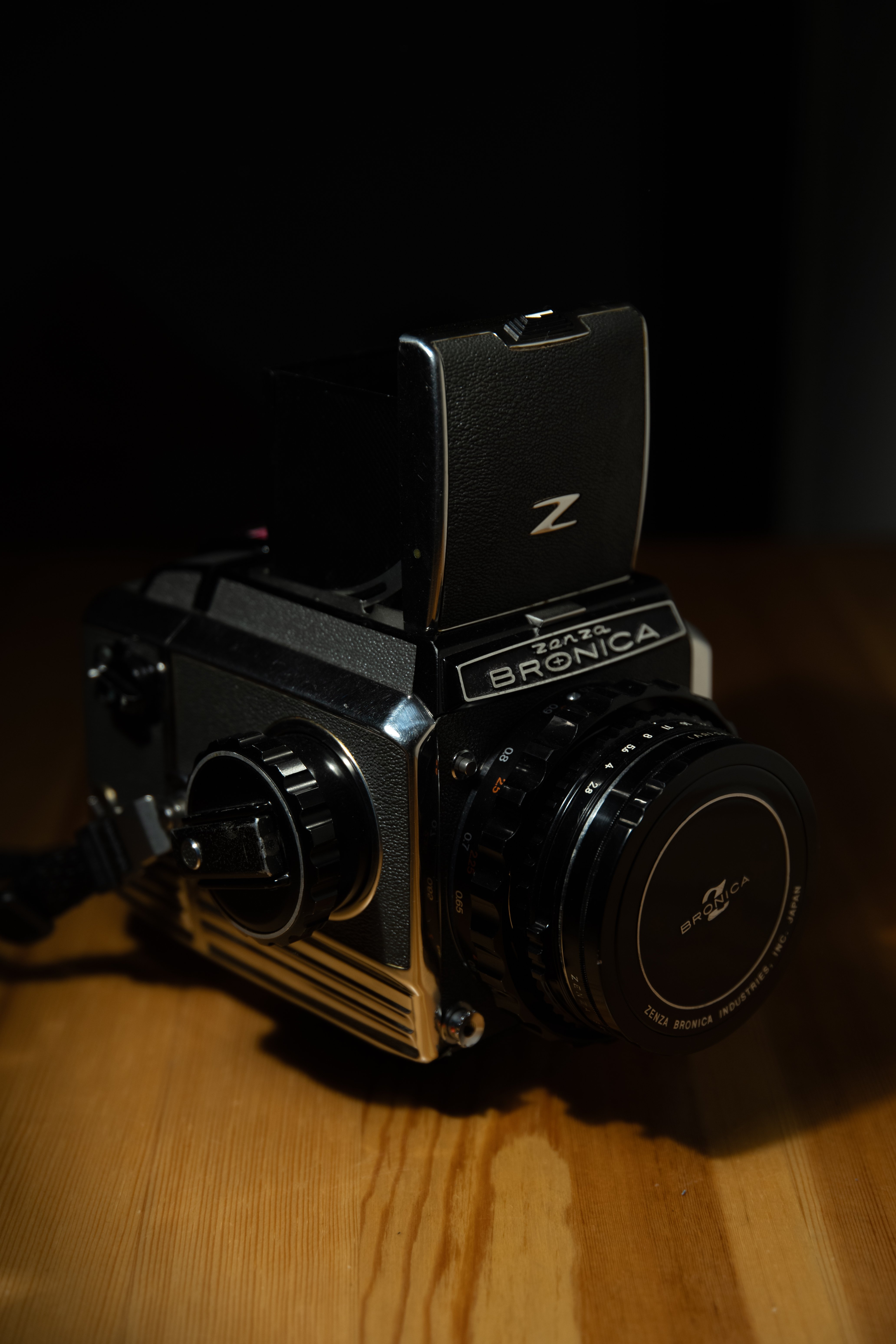 初めて買うフィルムカメラに中判カメラを選んだ話｜たぬきふとん