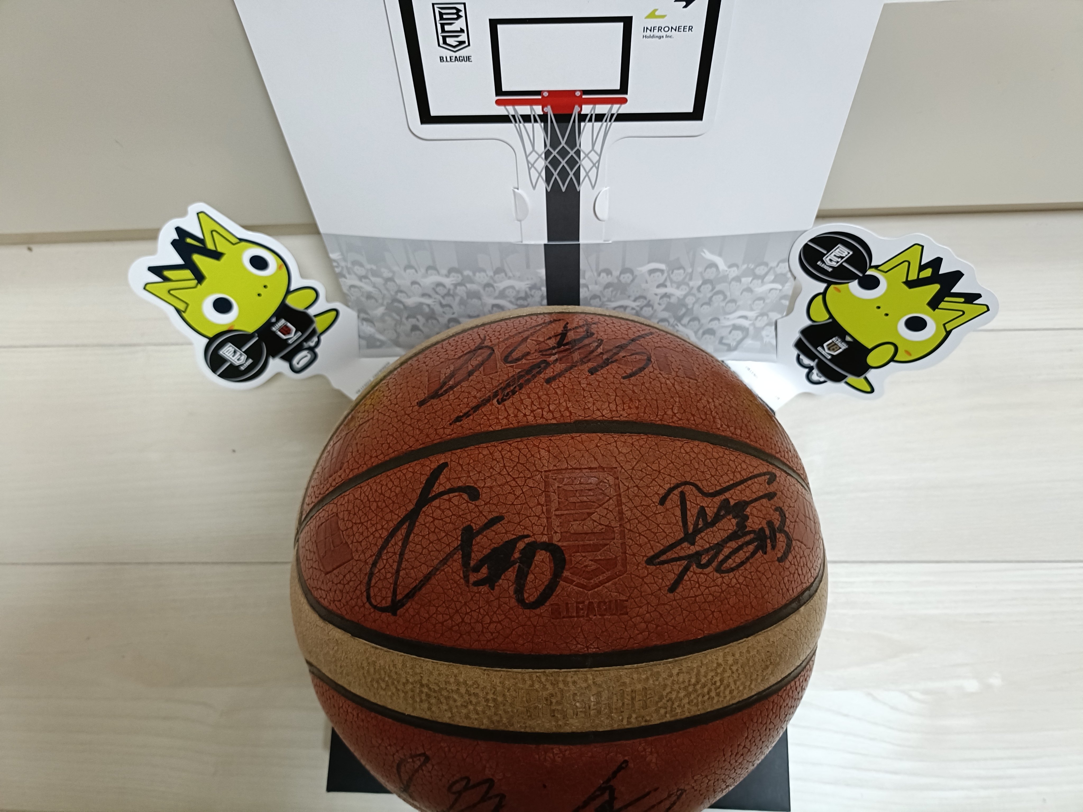 アルティーリ千葉🏀全選手サイン入りボール｜mayu