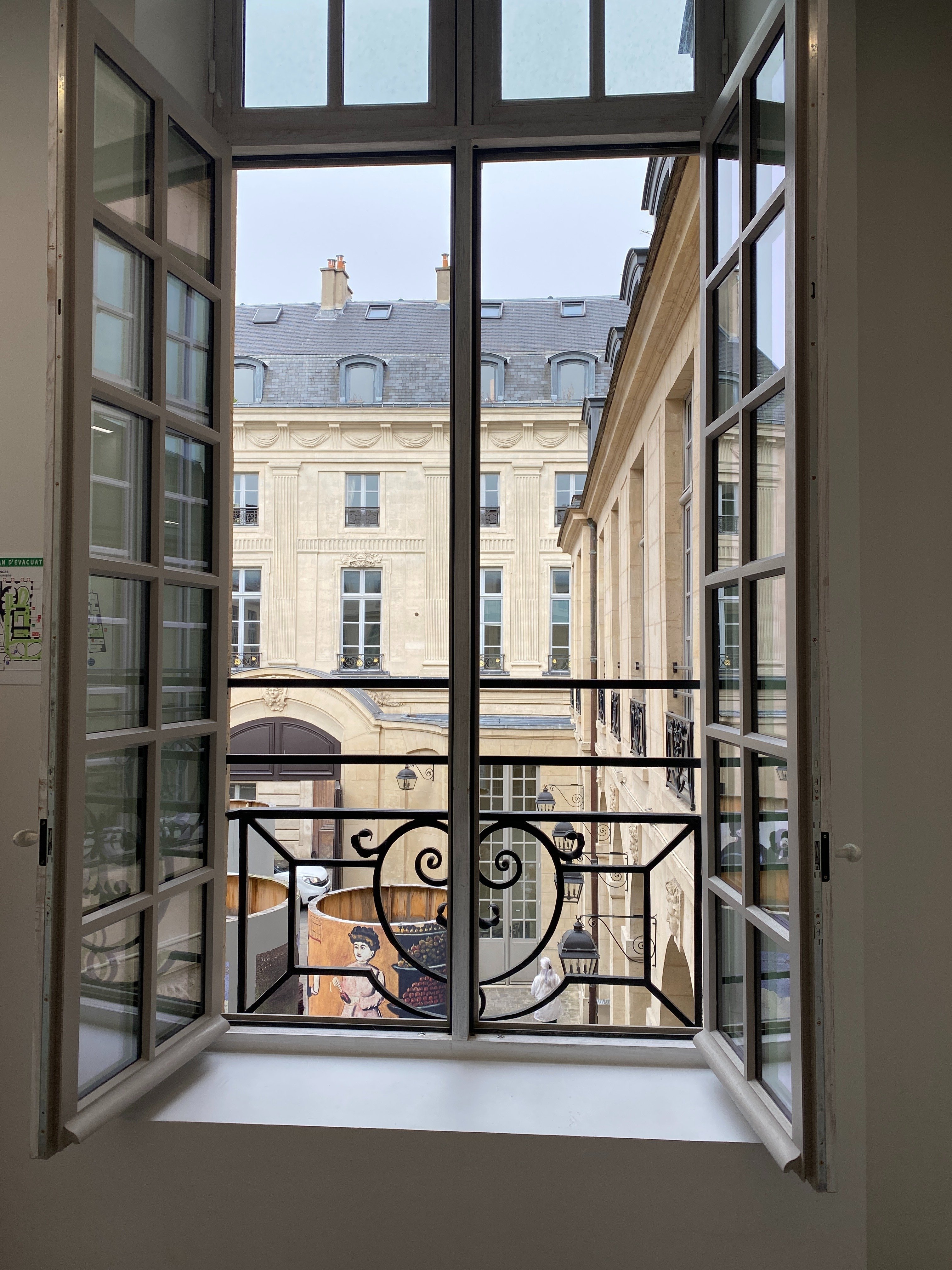 蠢く宝石に会いに。 Lavirotte Building / パリ 12｜Lulu's Cabinet