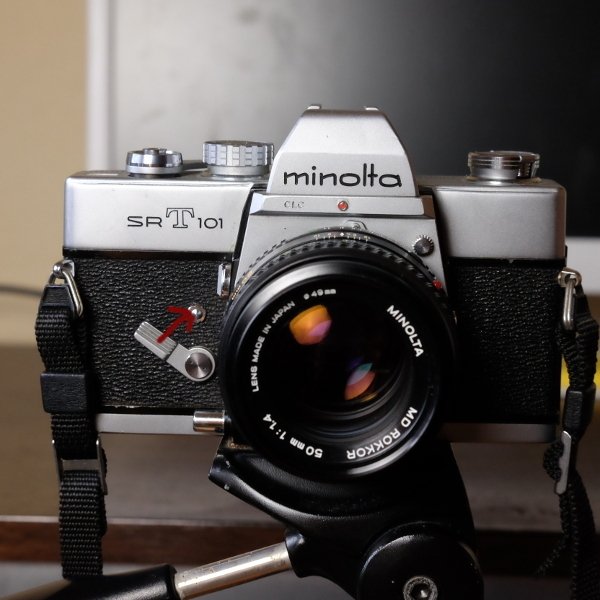 ミノルタ SRT-101 使い方ガイド フィルムの装填から露出計まで｜岡田