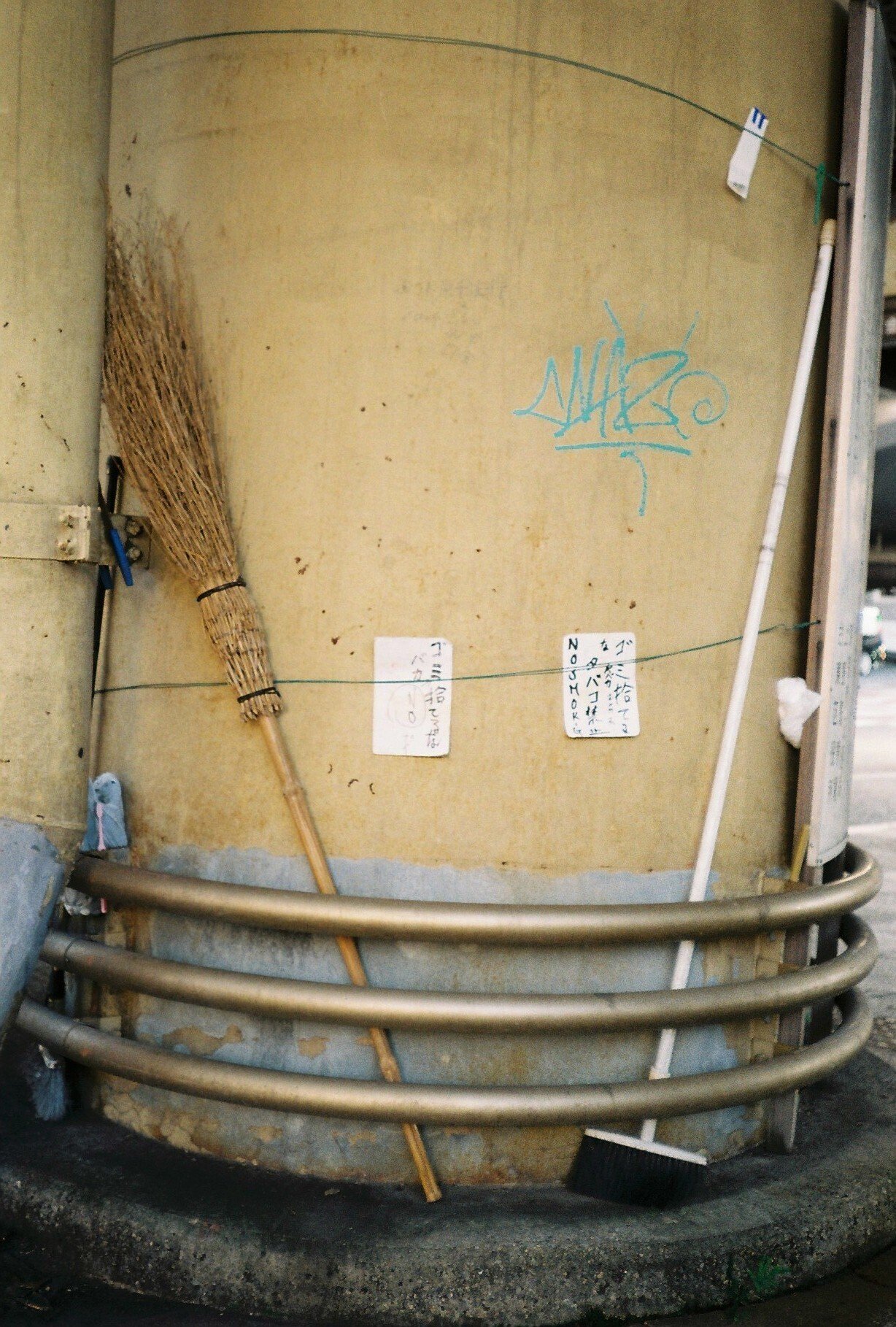 カメラを探す旅 Konica C35 EF 【ピッカリコニカ】｜諒