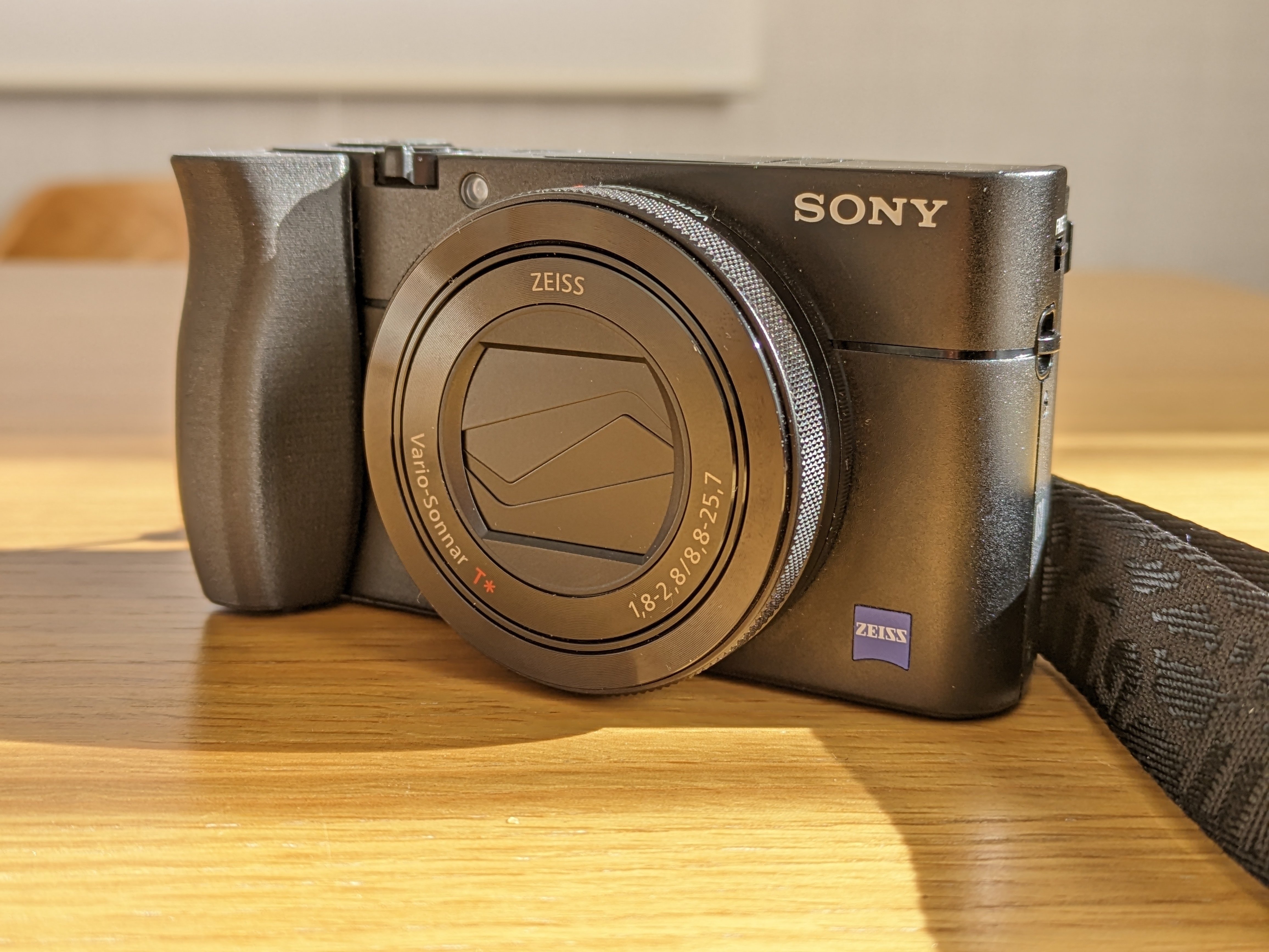 旅の新しい相棒 SONY RX100V｜ytkampf_fps0