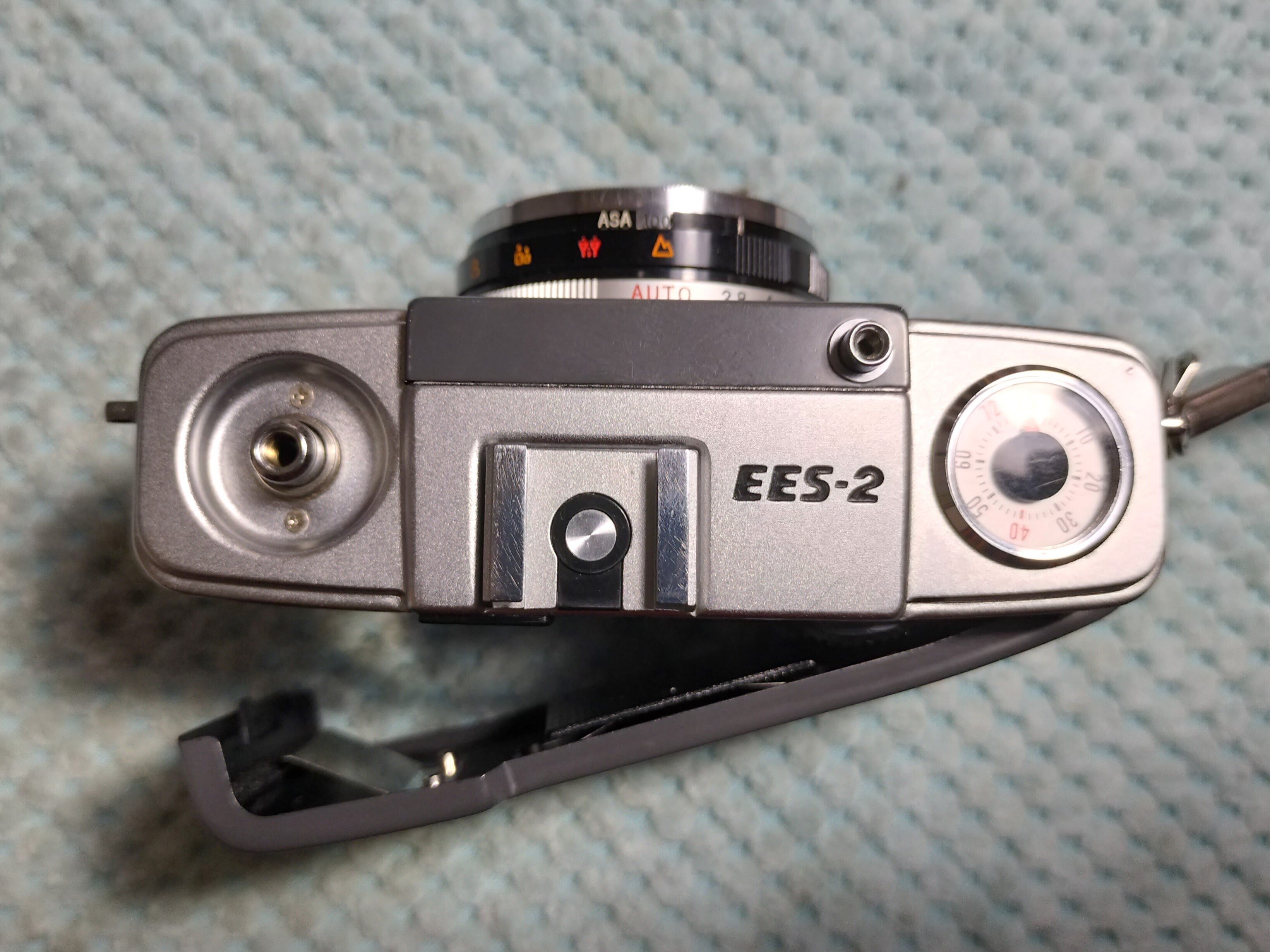 Olympus Pen EES-2の分解｜フィルムカメラ修理のアクアカメラ