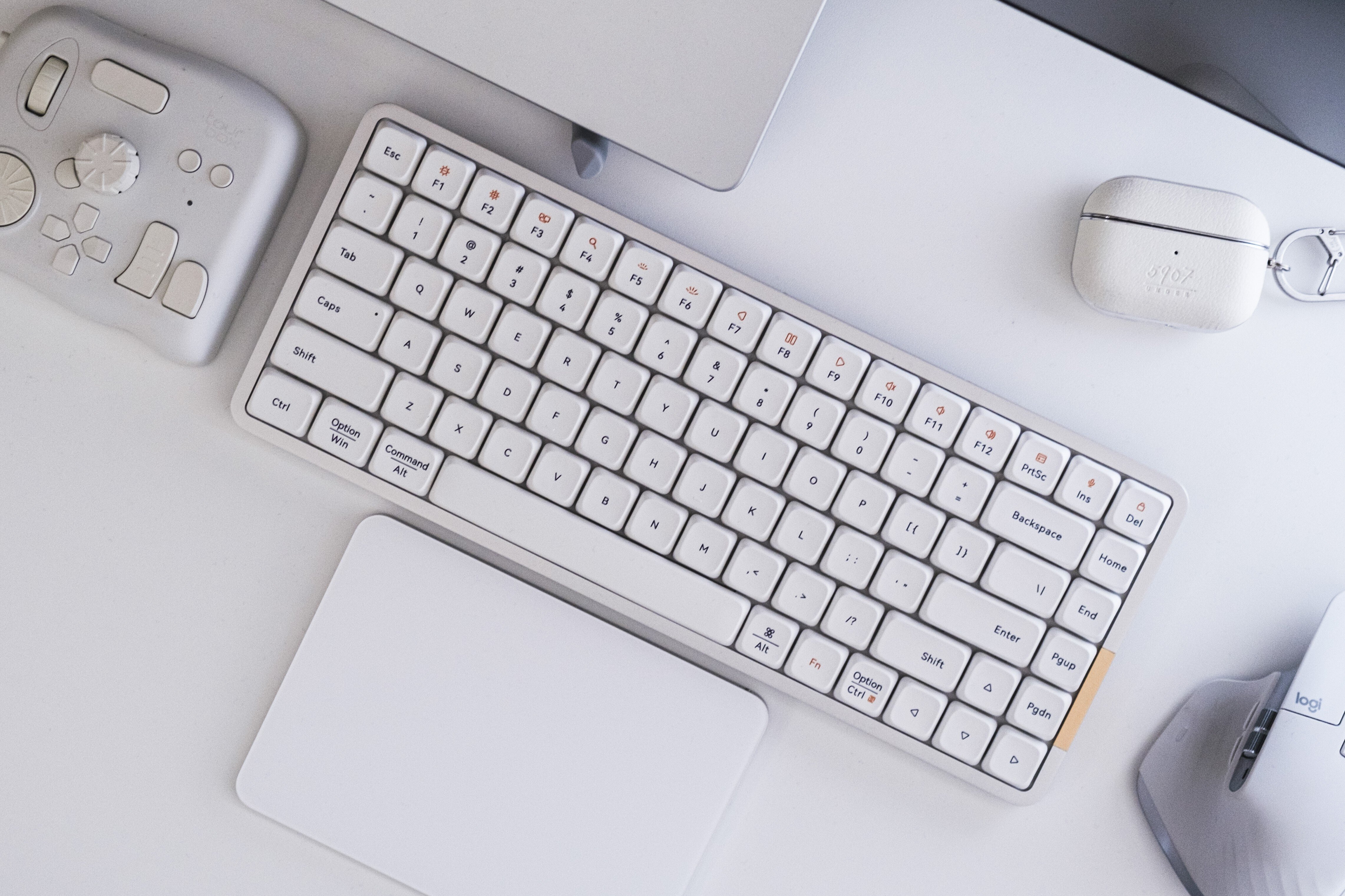 Lofree FLOWでキーボード沼への一歩を踏み出したかもしれない｜Harushika