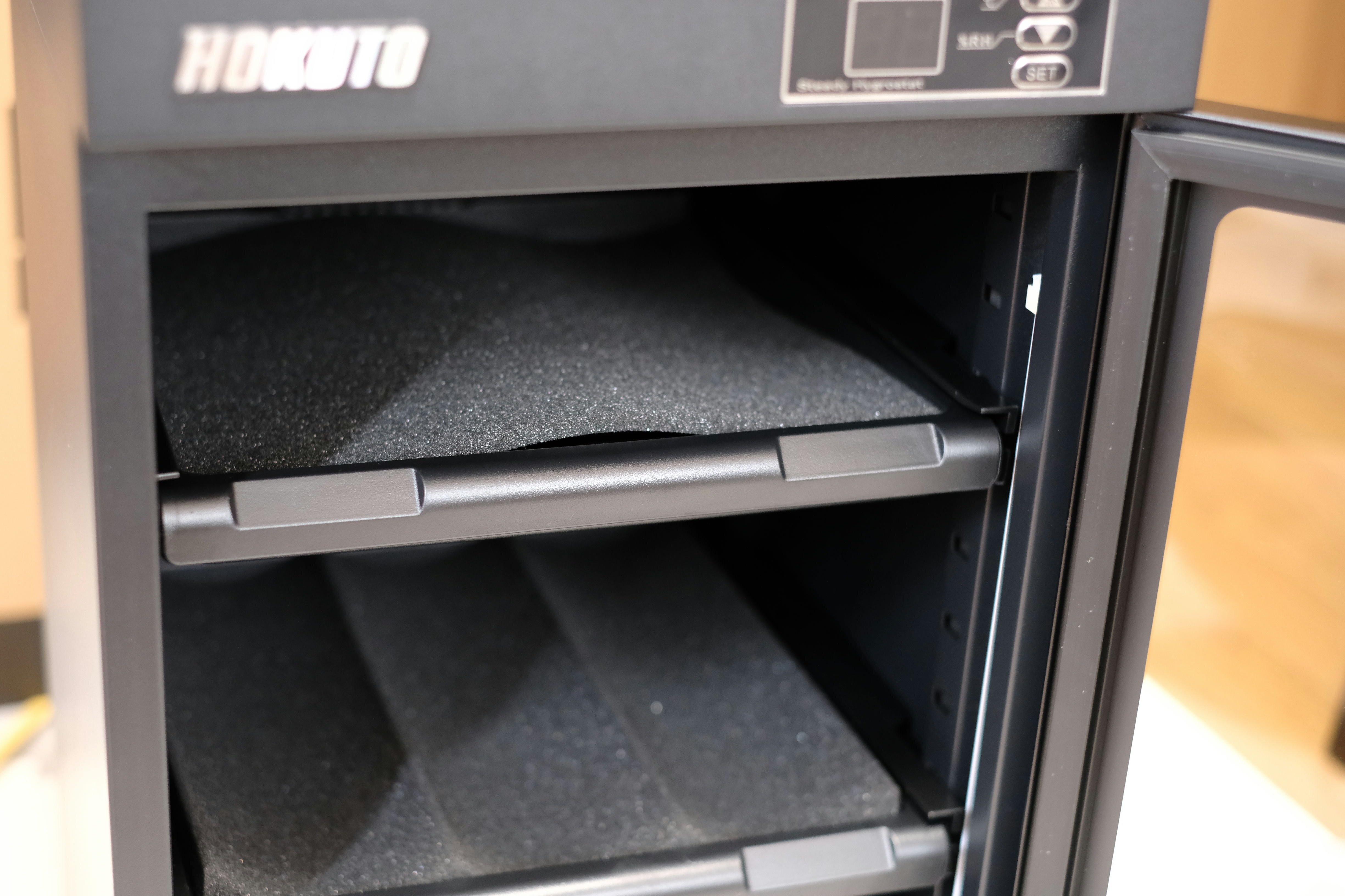 HOKUTO 防湿庫 HP-38EXレビューちょっと欠点あるけど安いから許せる