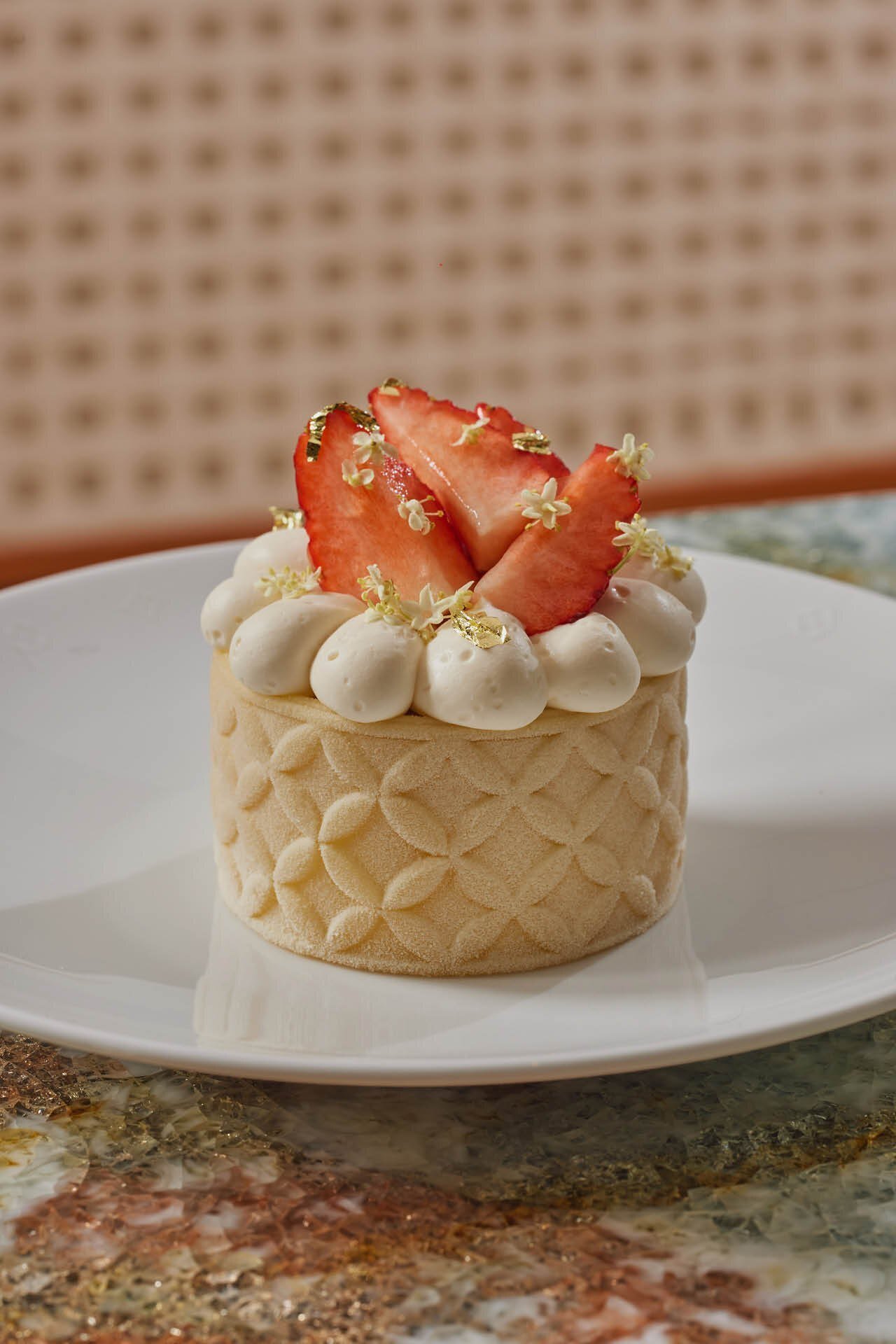 ルイ・ヴィトンがバンコクに新たな文化発信拠点をオープン、タイ限定の