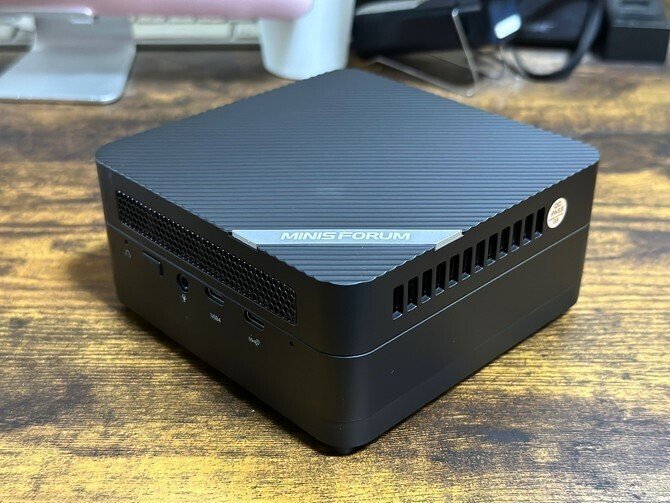 小型ながらも超高性能なミニPC「MINISFORUM UM690S」を購入してみた