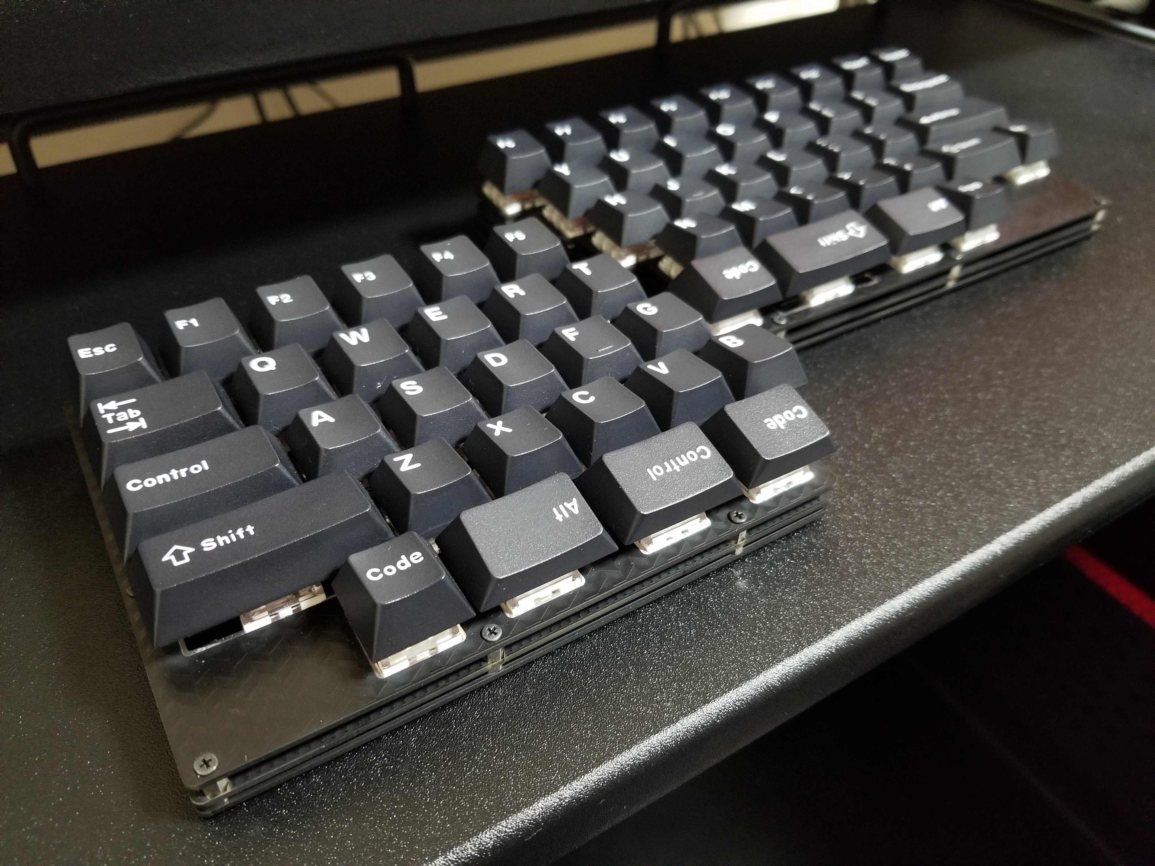 自作キーボード「ThumbDay」を設計した話｜aoi