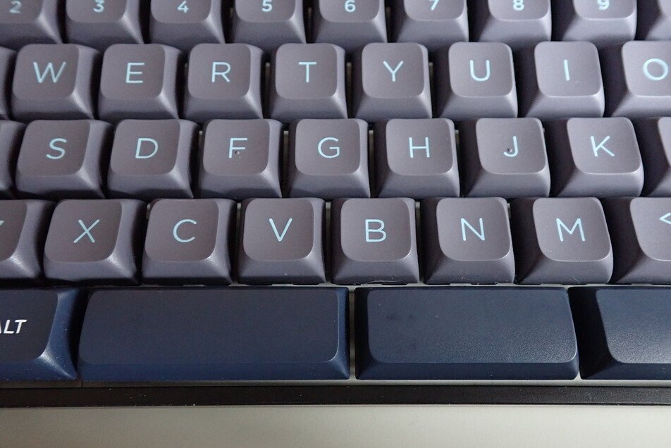 分割スペースバー付きキーキャップ｜JA7RHK