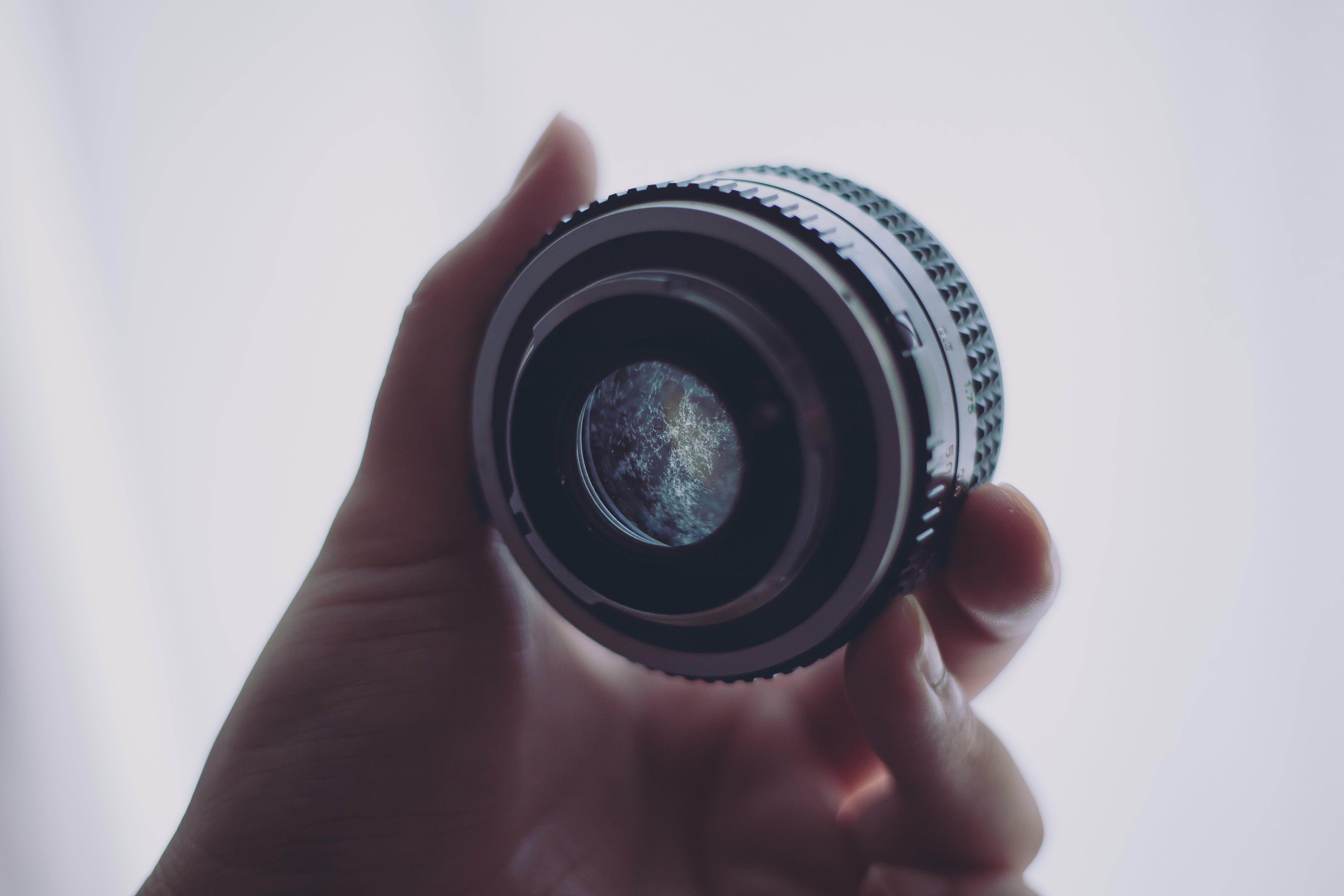 ジャンクレンズで遊ぶ】ミノルタ MC ROKKOR-PF 50mm f1.7｜もんぶらん