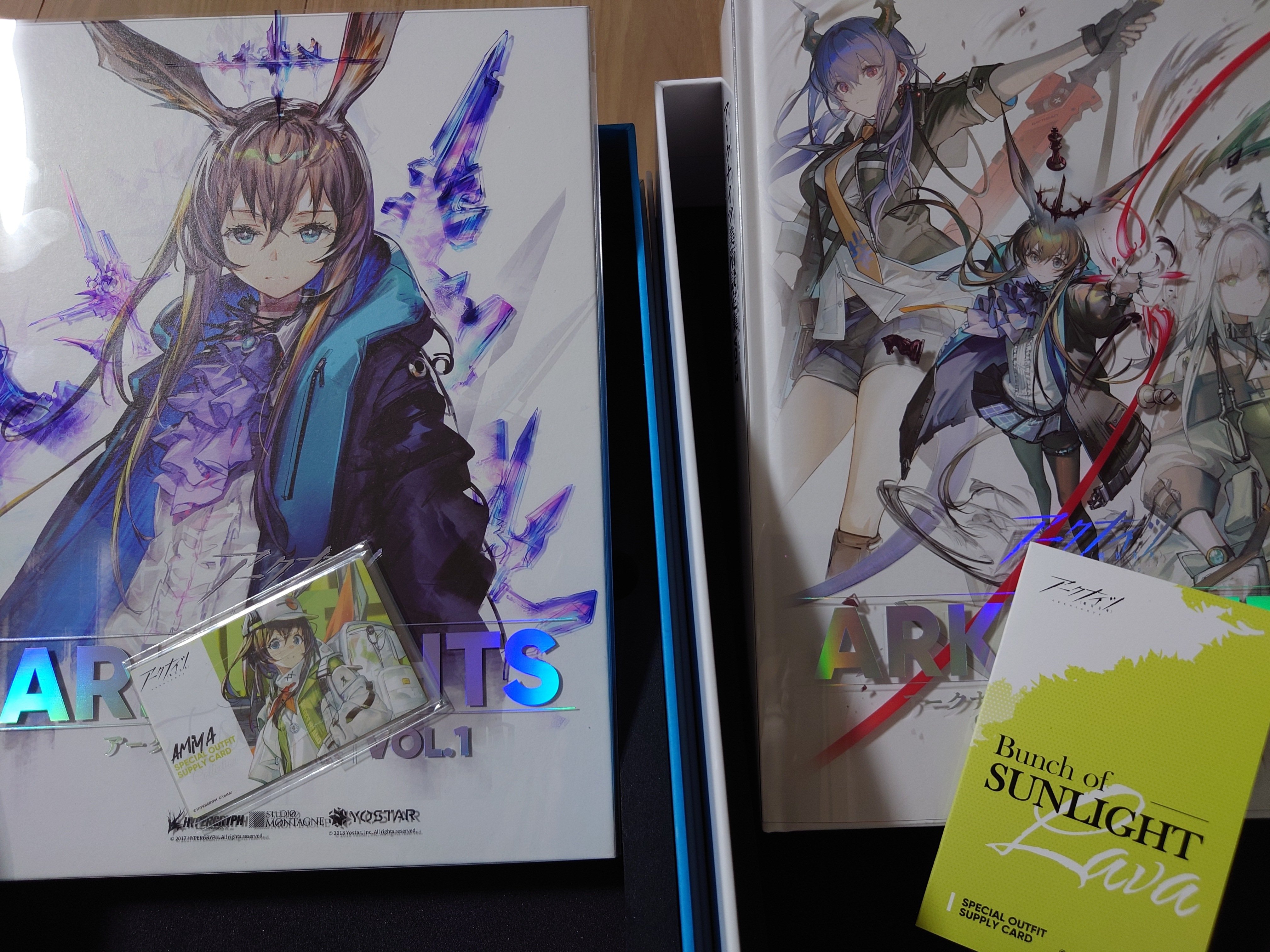 アークナイツ美術設定集VOL1,2比較｜みつ