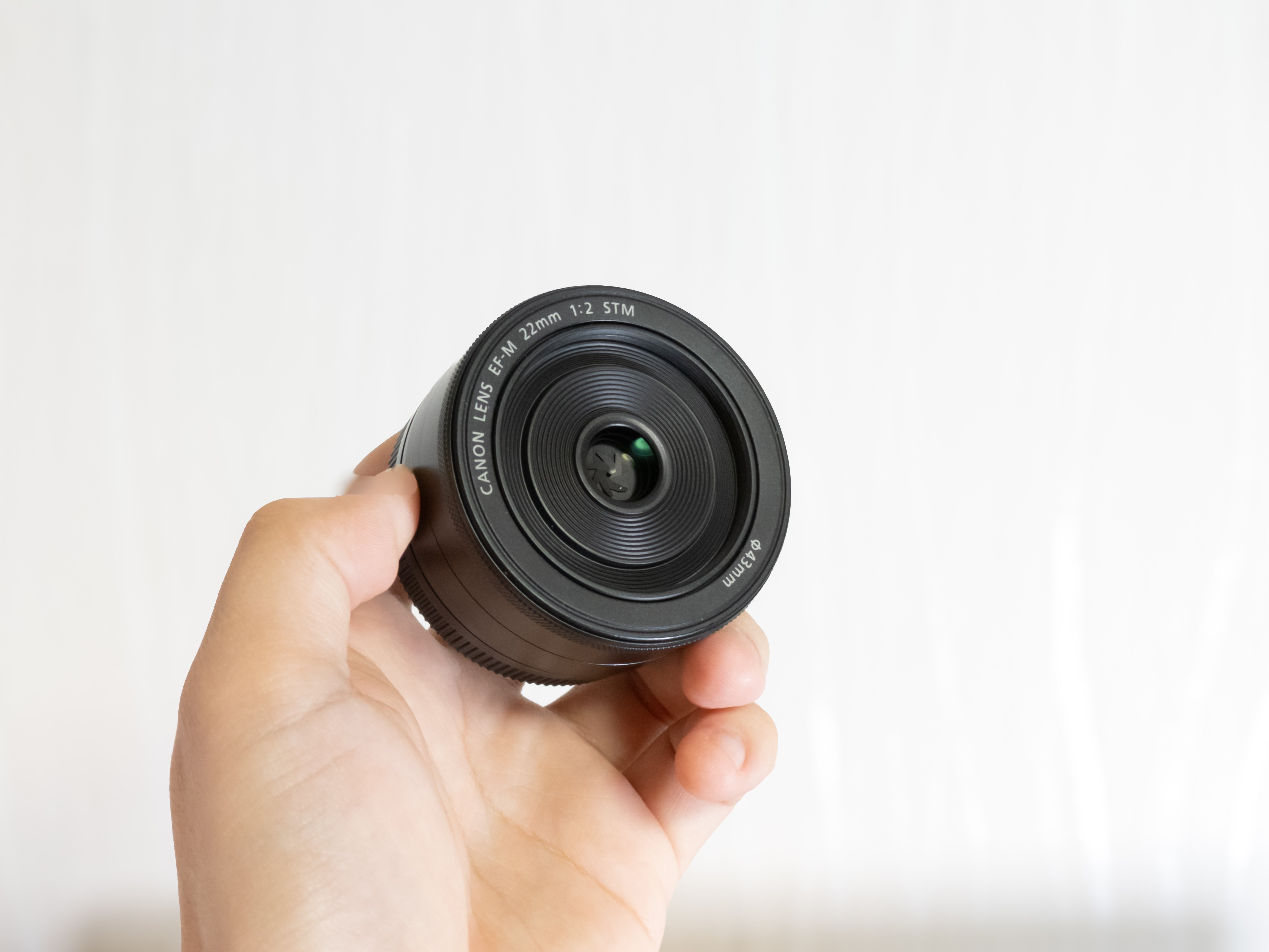ガジェットレビュー】単焦点の神レンズ‼│キヤノン EF-M 22mm F2 STM