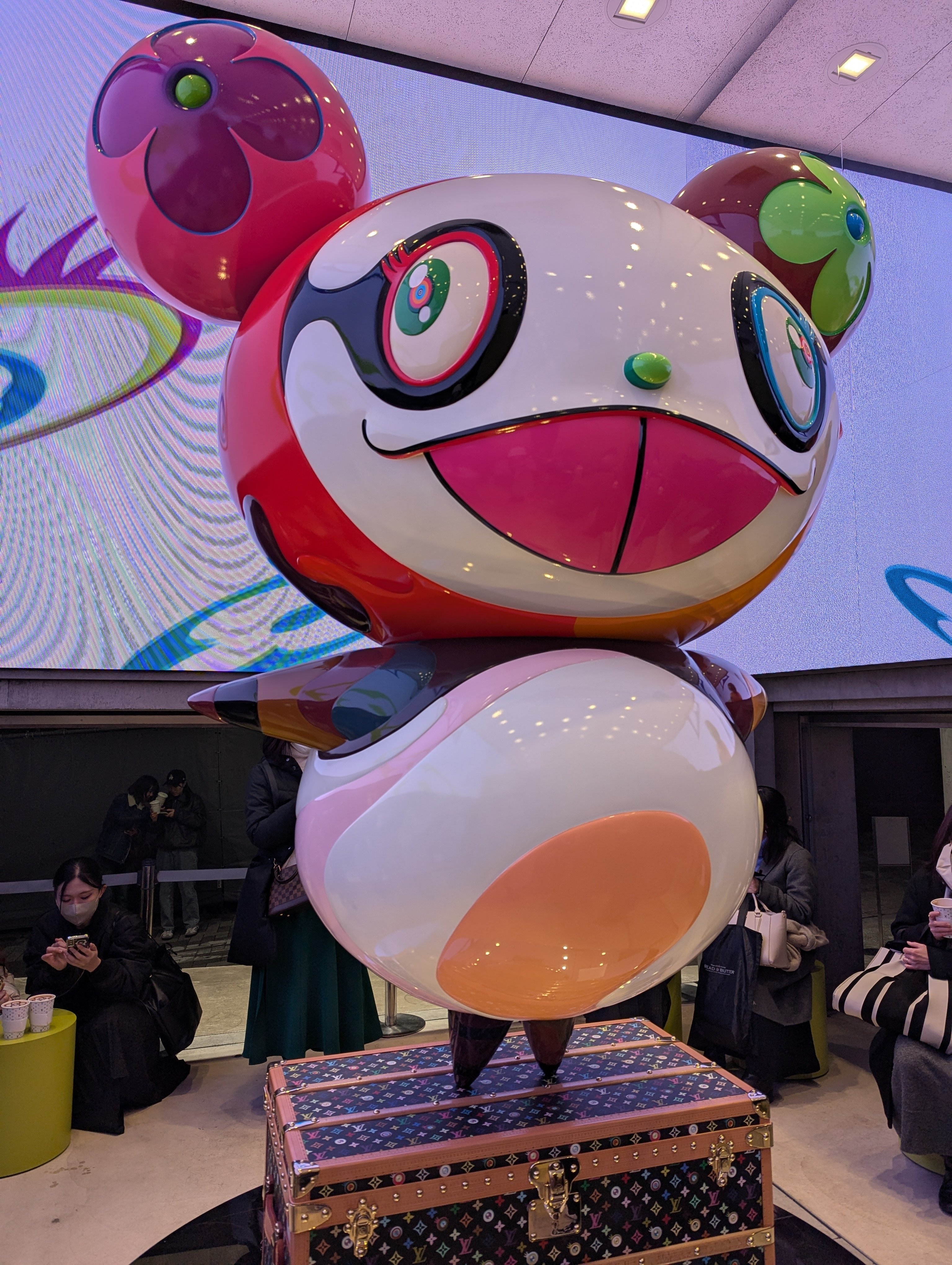 ルイ·ヴィトン × 村上隆のカフェ＆ポップアップに行ってきた！｜もっ