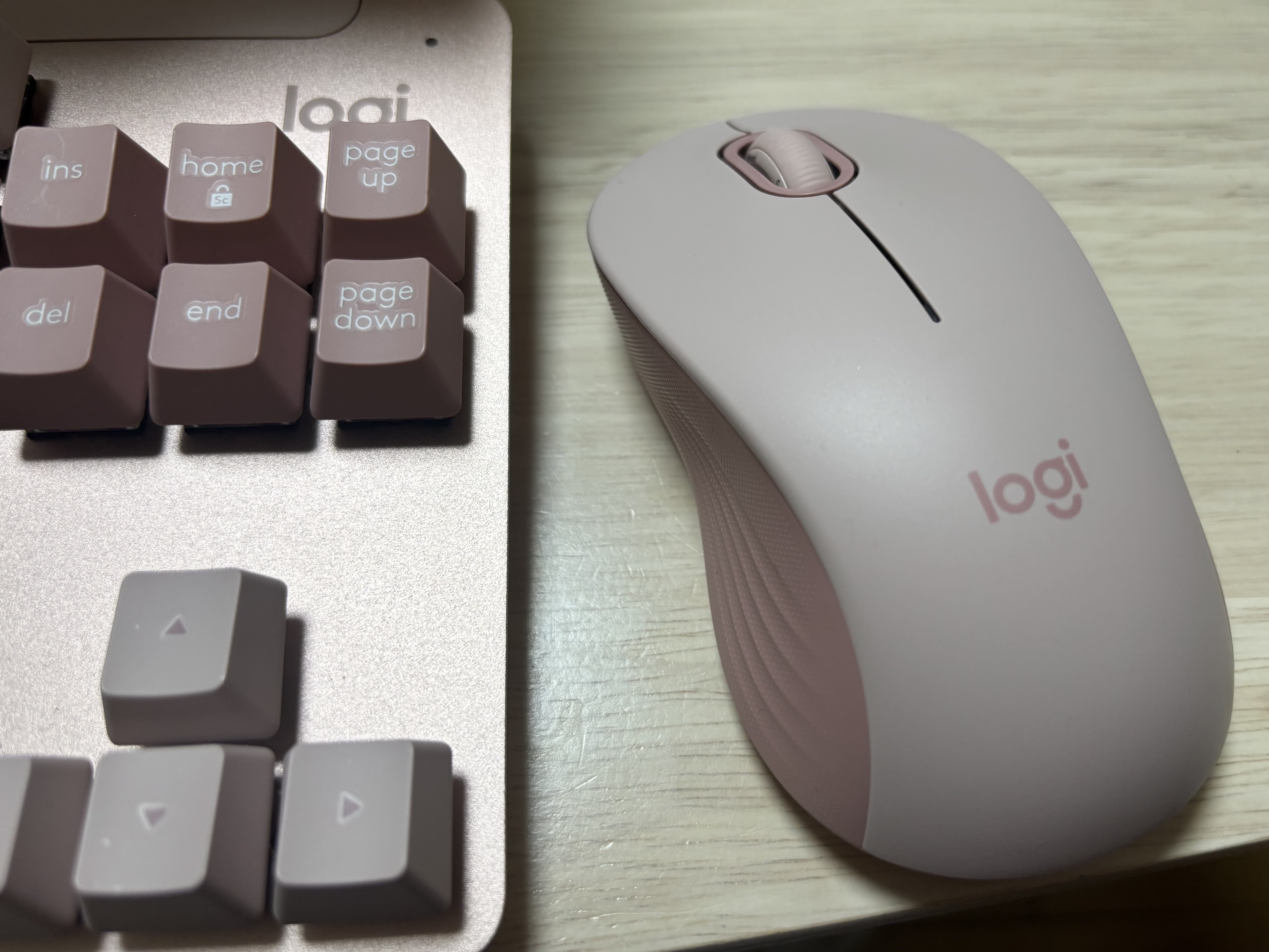 キーボード レビュー】logicool / ロジクール SIGNATURE K855 ローズ