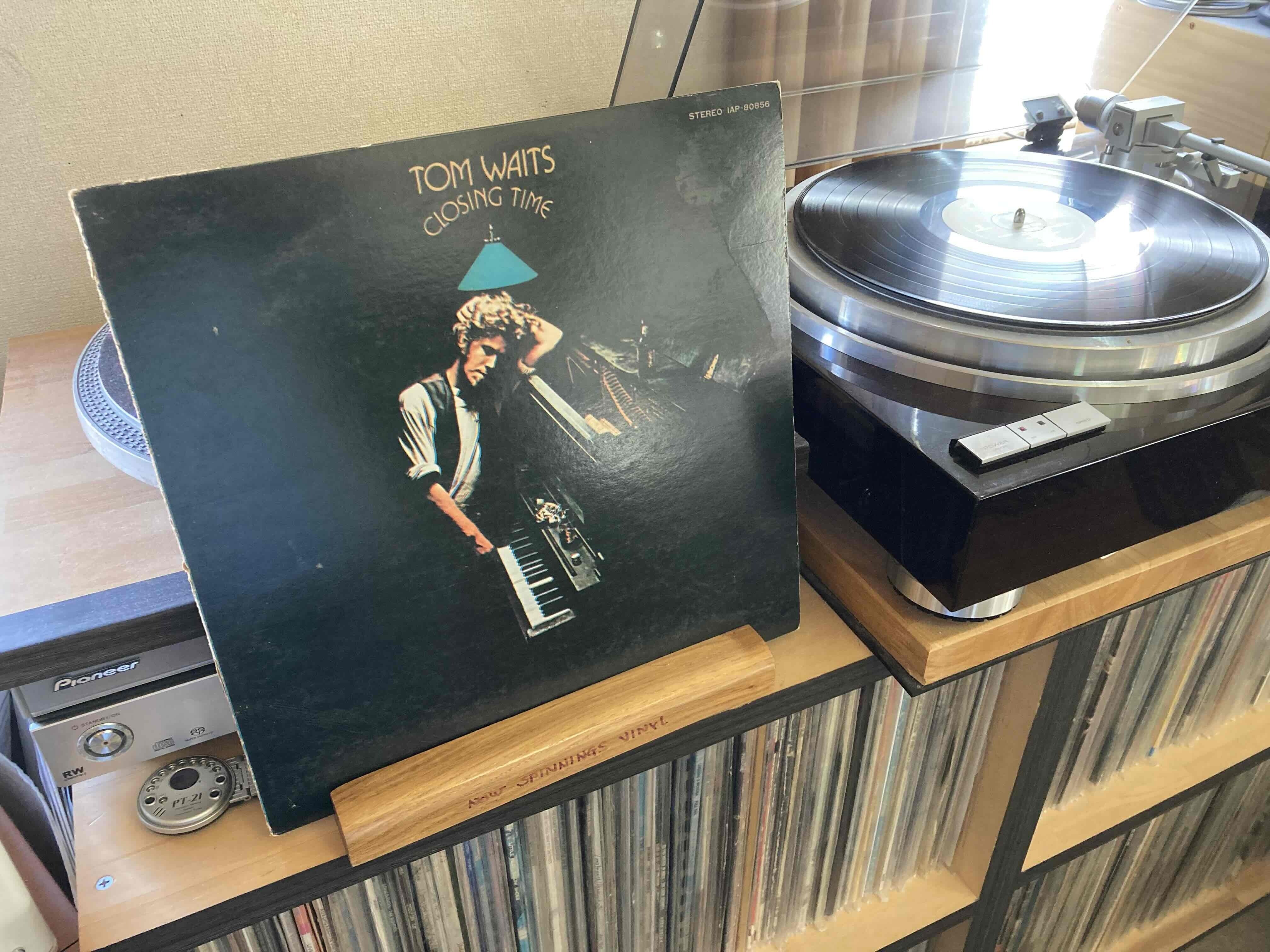 Tom Waits [ Closing Time ] 東芝音工 IAP-80856｜naruru's Record