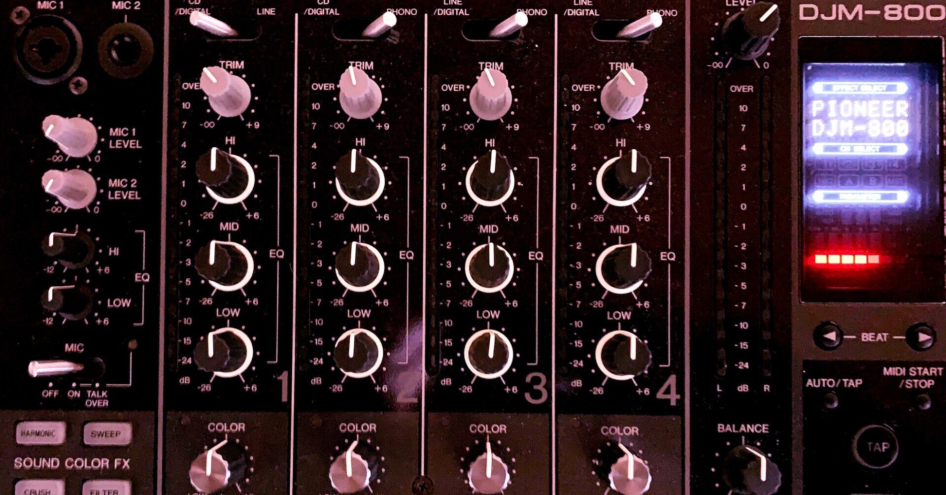 レビュー】DJミキサーは「Pioneer DJM800」を選ぶだけでミックスの達人
