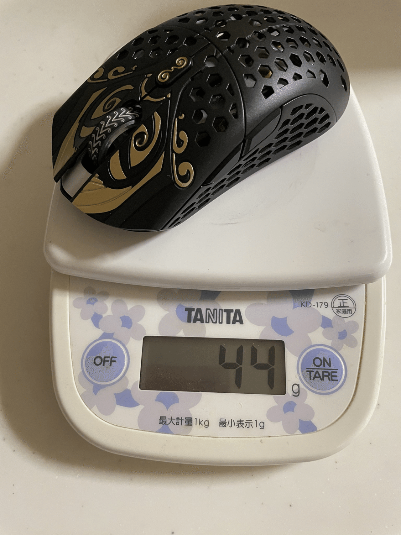 Finalmouse Starlight 12-S HADES レビュー｜けとる