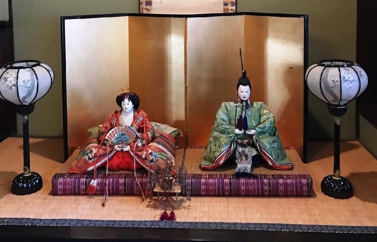 雛人形の男雛女雛、左右どっち？｜池永寛明（元大阪ガスネットワーク